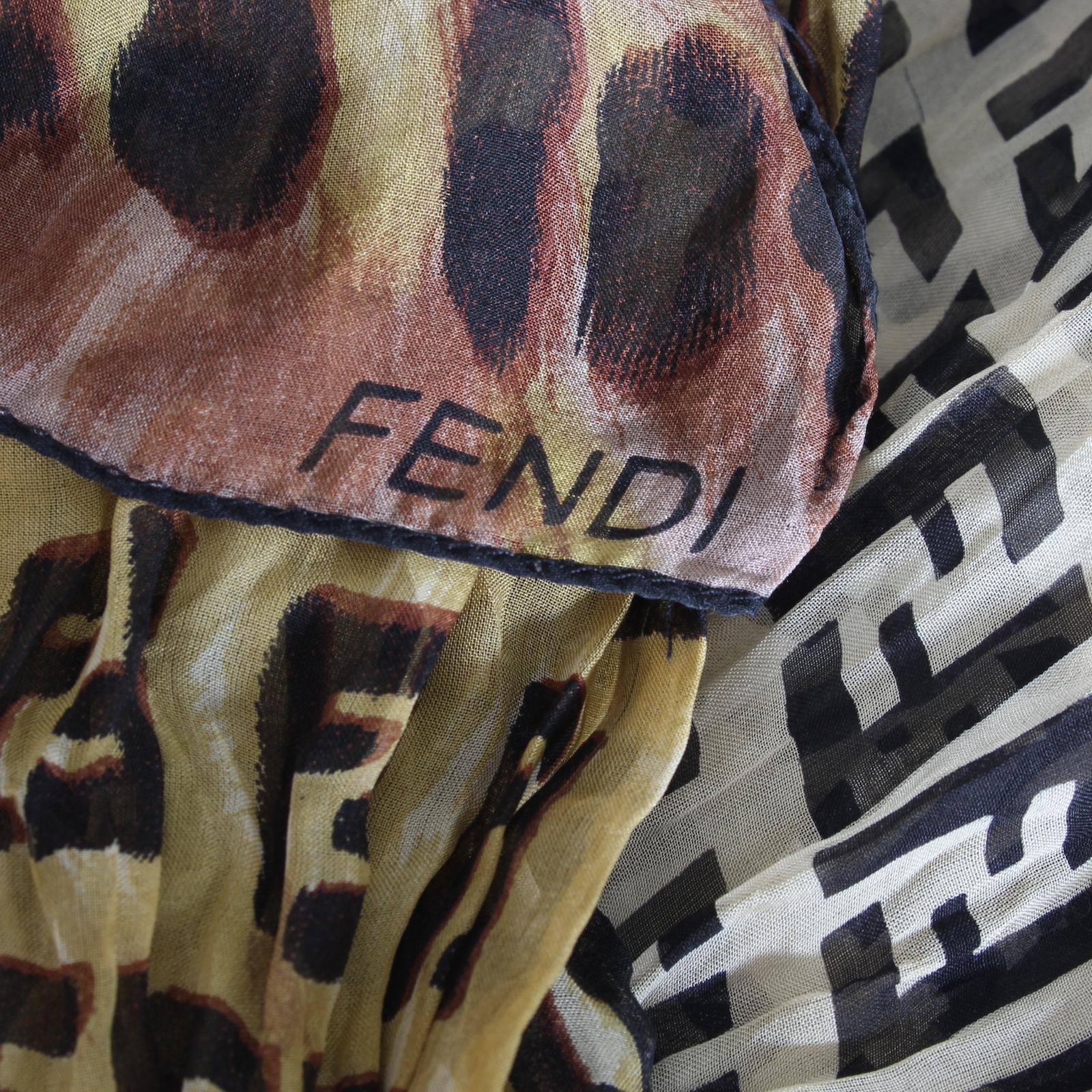 Fendi Zucca Braun Beige Seide Monogramm Leopard Schal 2000s Damen im Angebot