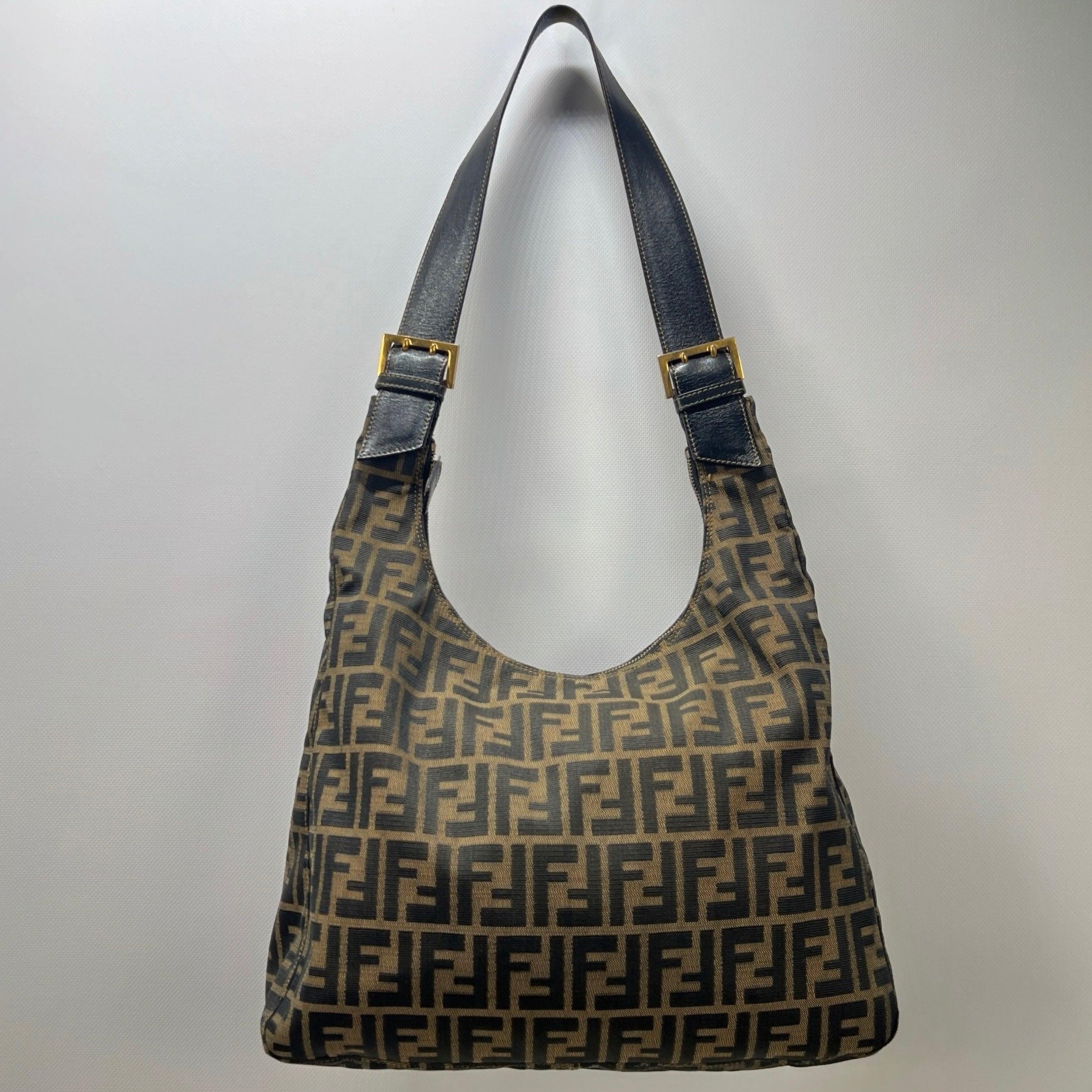 Fendi Zucca Canvas Hobo Bag Braunes Leder im Angebot 2