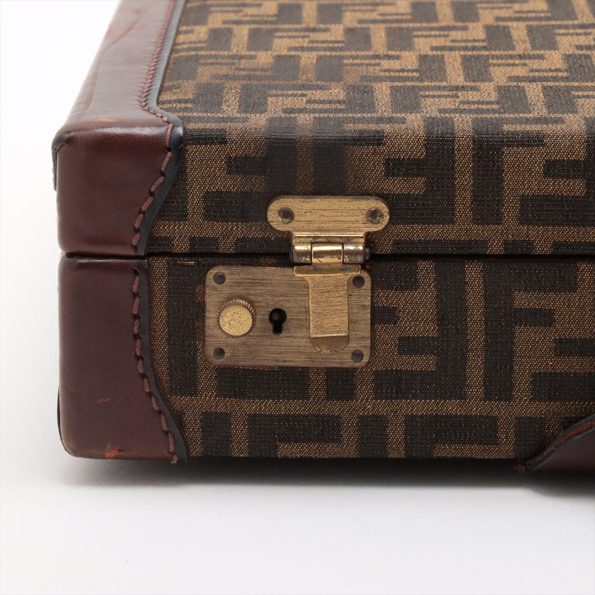 Fendi Zucca - Cartella in tela e pelle marrone in vendita 8