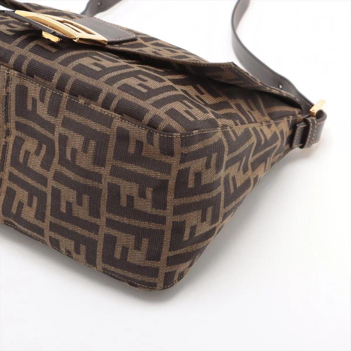 Fendi Zucca Mamma Baguette Canvas Leather Shoulder Bag Brown In Good Condition For Sale In Humacao, PR