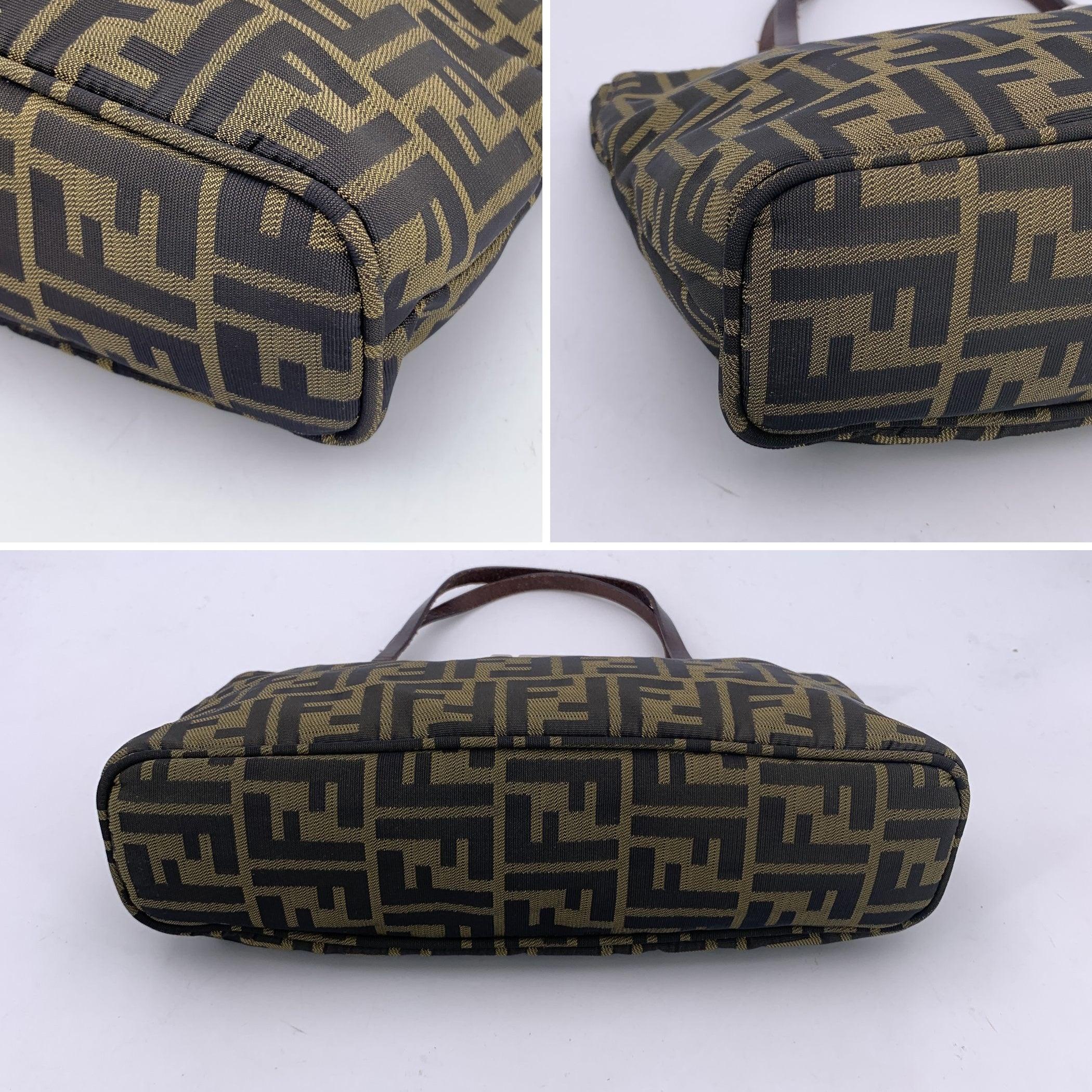 Fendi Zucca Monogram Canvas Cut Out FF Logo Tragetasche im Zustand „Gut“ im Angebot in Rome, Rome