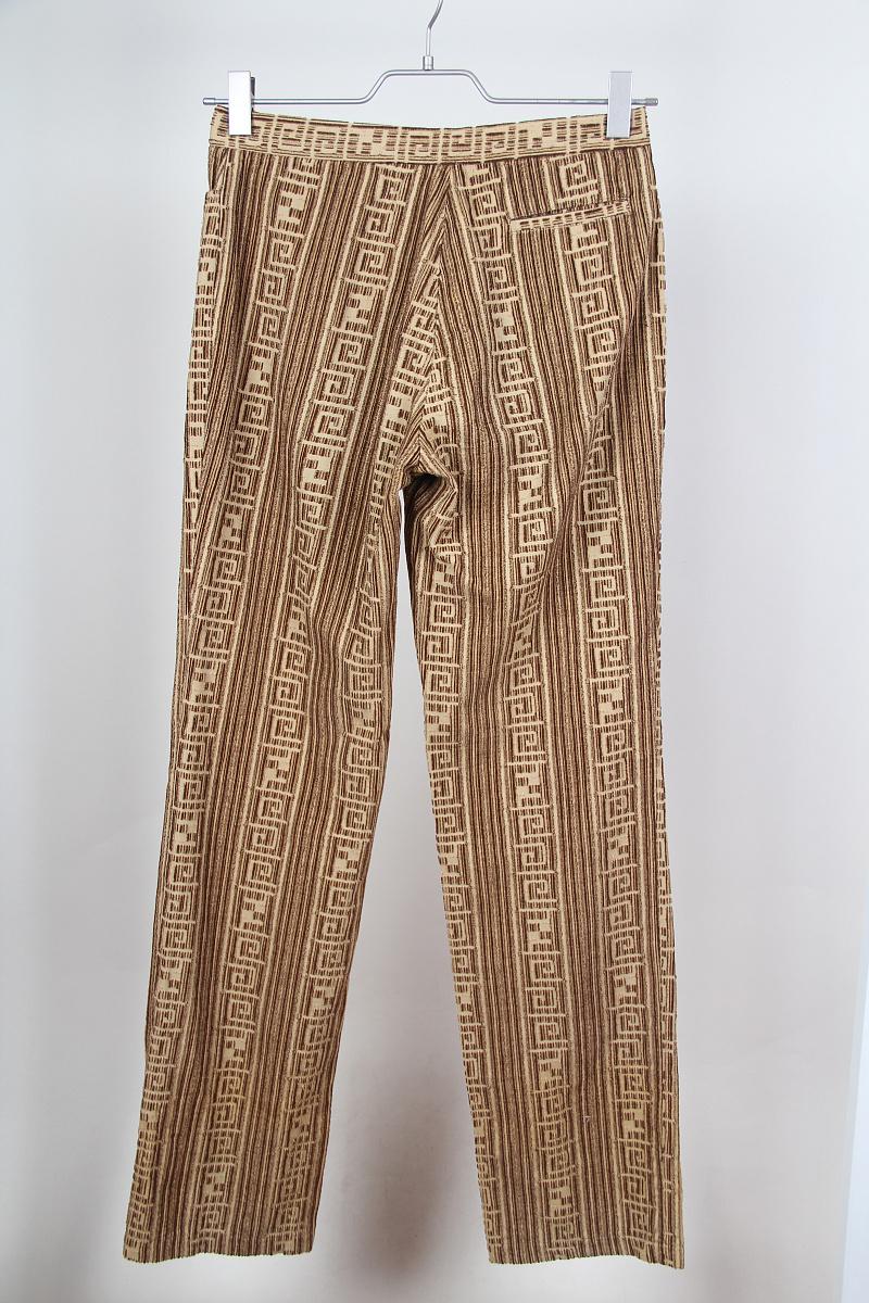 Fendi Zucca Monogram Costume Vintage
The Condition Is Excellent

Brand: Fendi

Color: Brown

Description
size 42 it