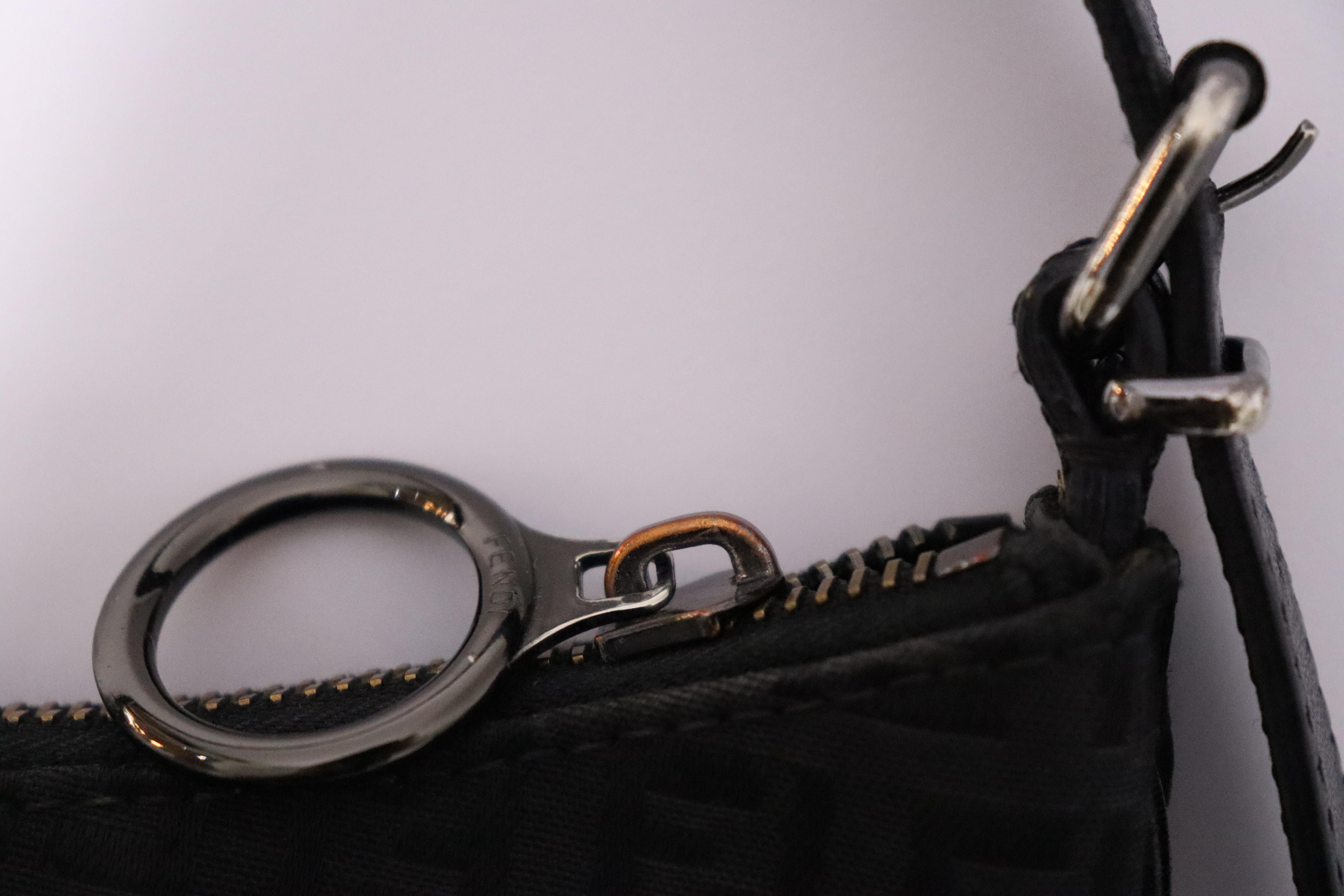 Borsa a spalla Fendi Zucca Print Mini Oyster 7