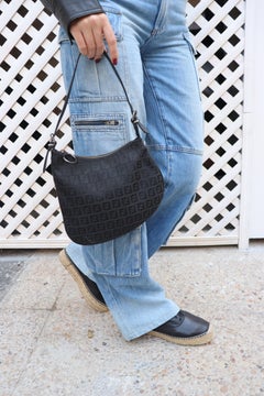 Fendi Zucca Print Mini Austern-Umhängetasche