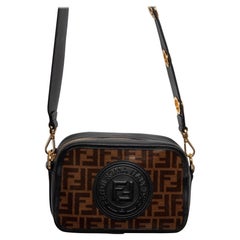Fendi Zucca Spalmati Kameratasche Tobacco