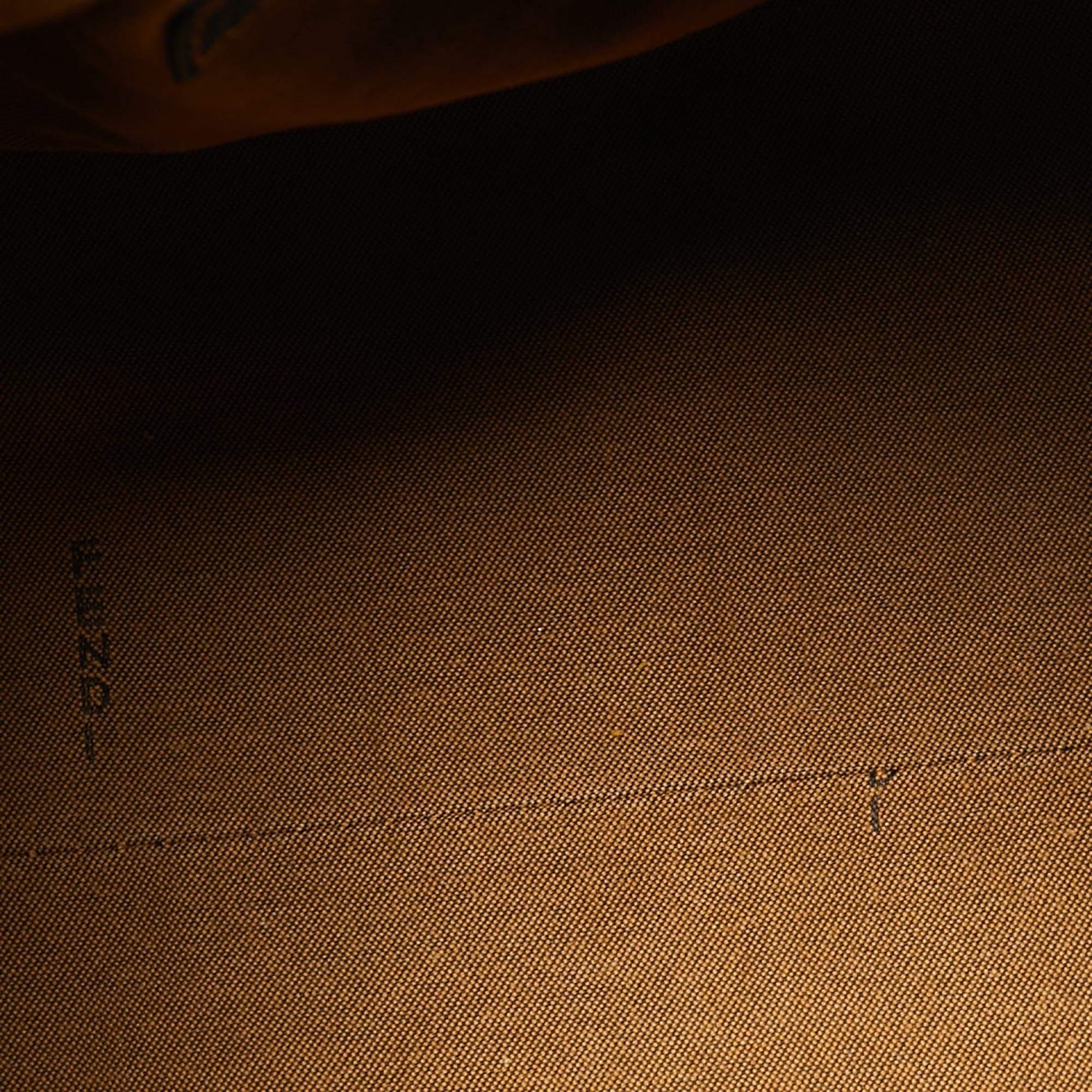 Fendi Borsa Boston piccola Forever Bauletto in tela e vernice 3