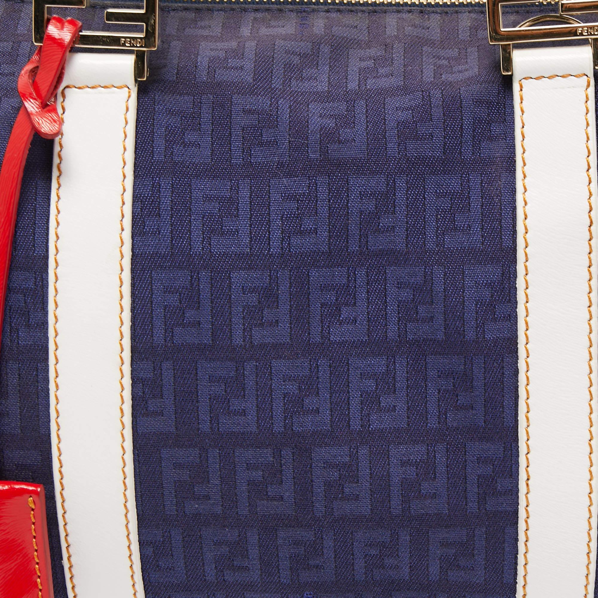 Fendi Borsa Boston piccola Forever Bauletto in tela e vernice 6