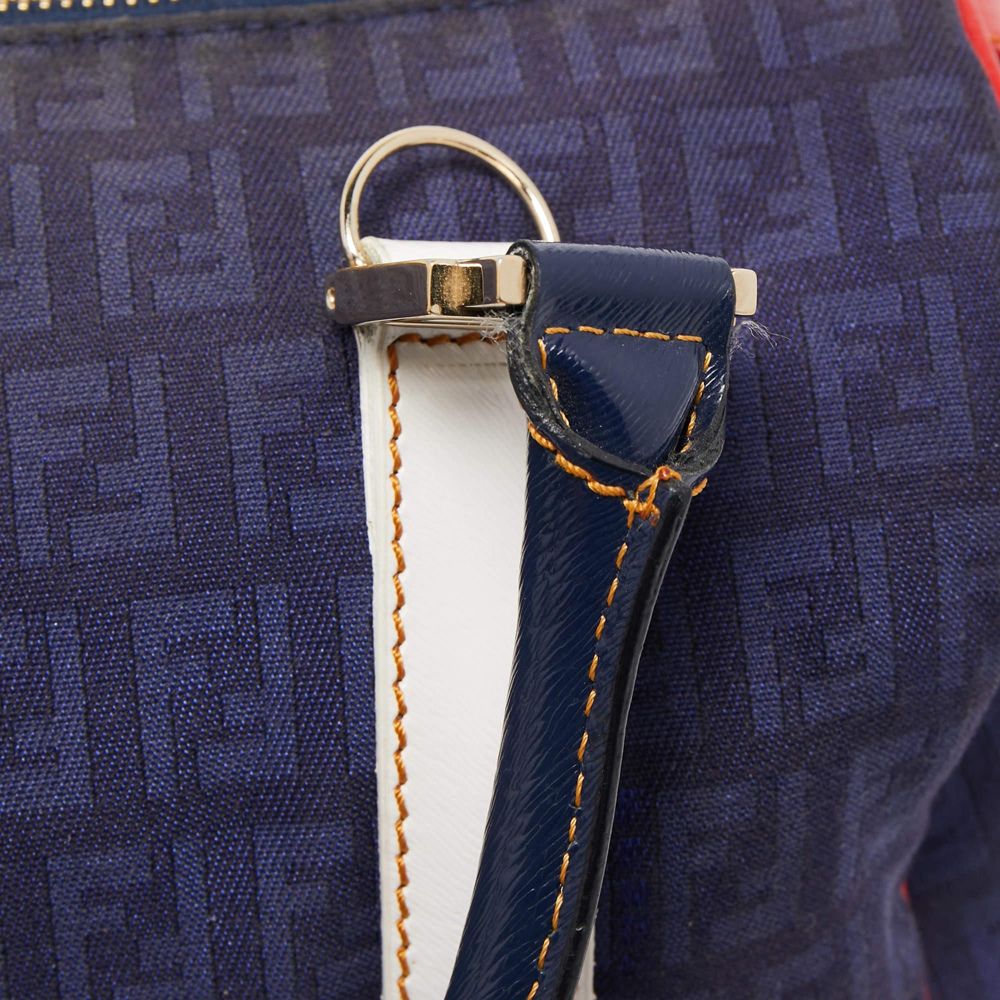 Fendi Borsa Boston piccola Forever Bauletto in tela e vernice 2
