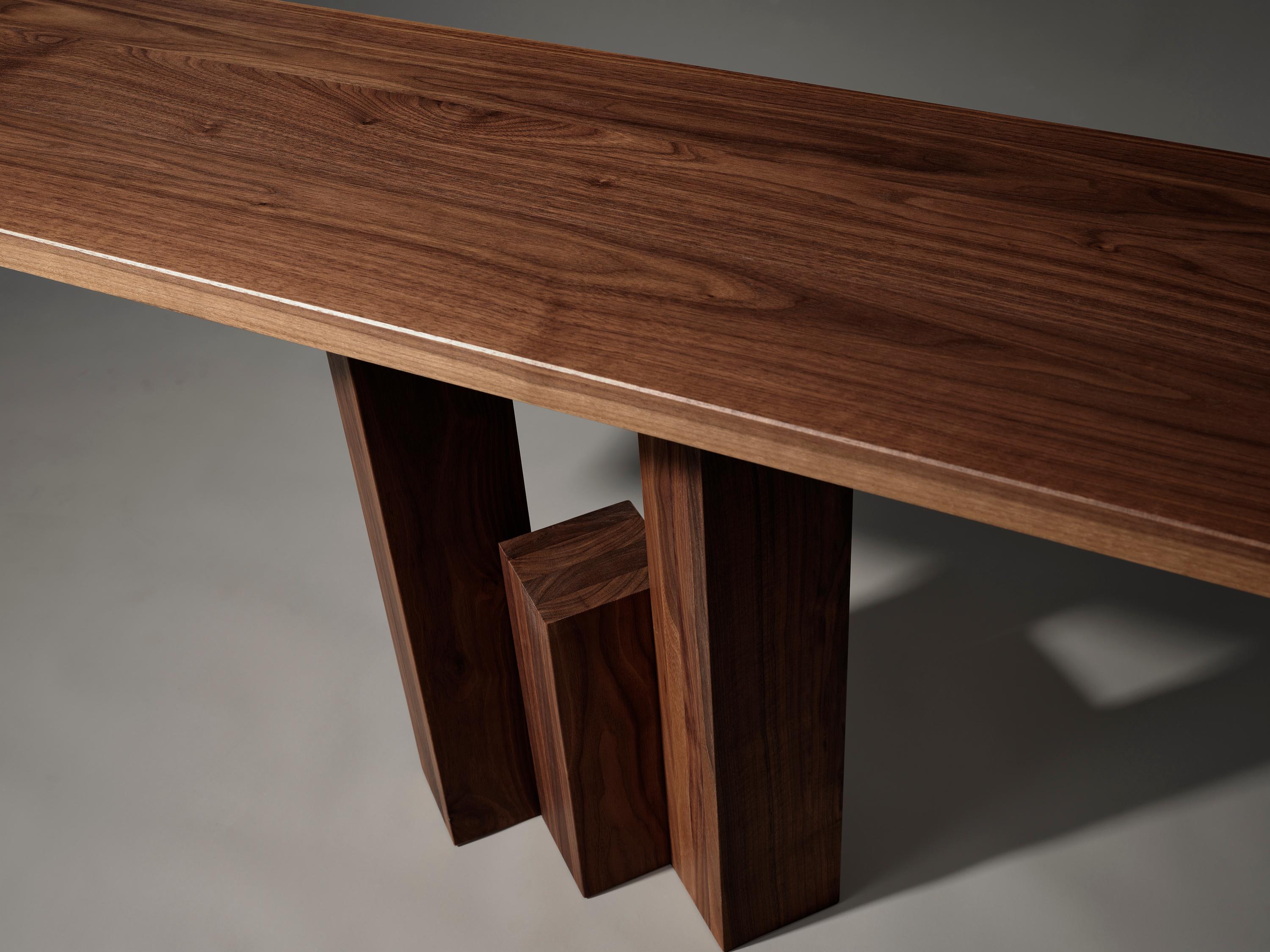 Postmoderne Fenestra 140 Table console en chêne européen brun chaud par Mokko Amsterdam en vente