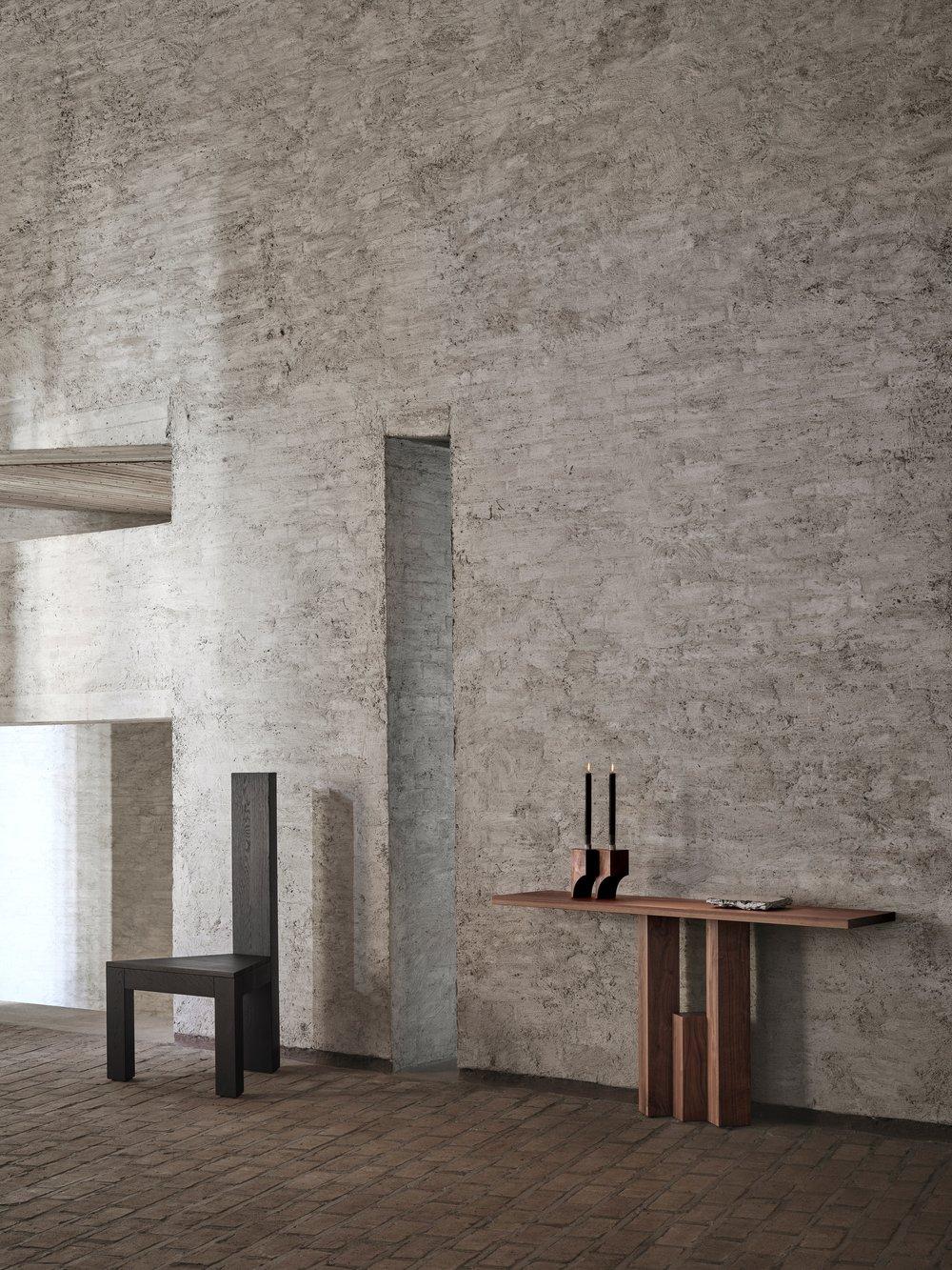 Autre Fenestra 140 Table console en chêne européen brun chaud par Mokko Amsterdam en vente
