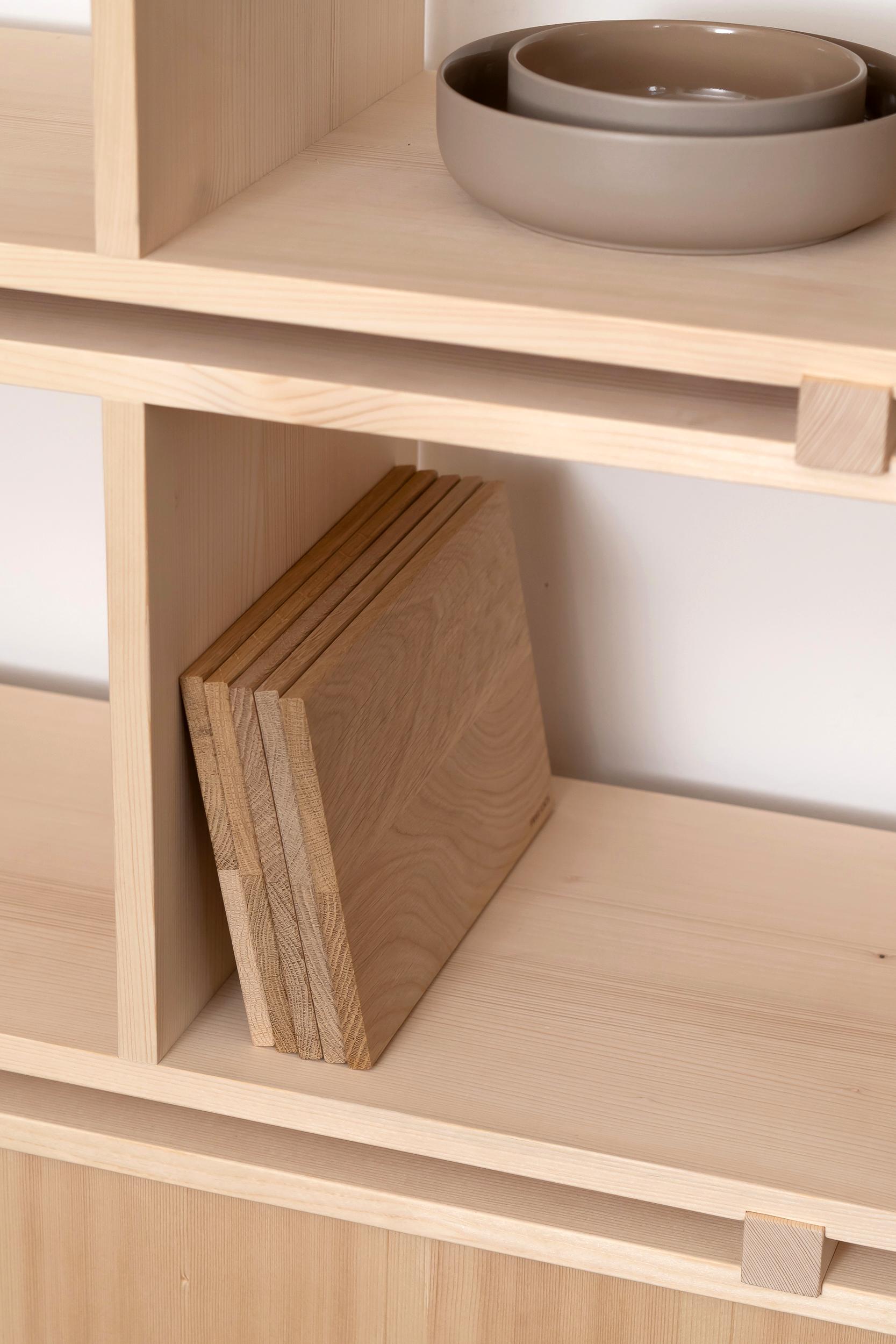 Modulares Feno-Regal von Frau Caze (Fichtenholz) im Angebot