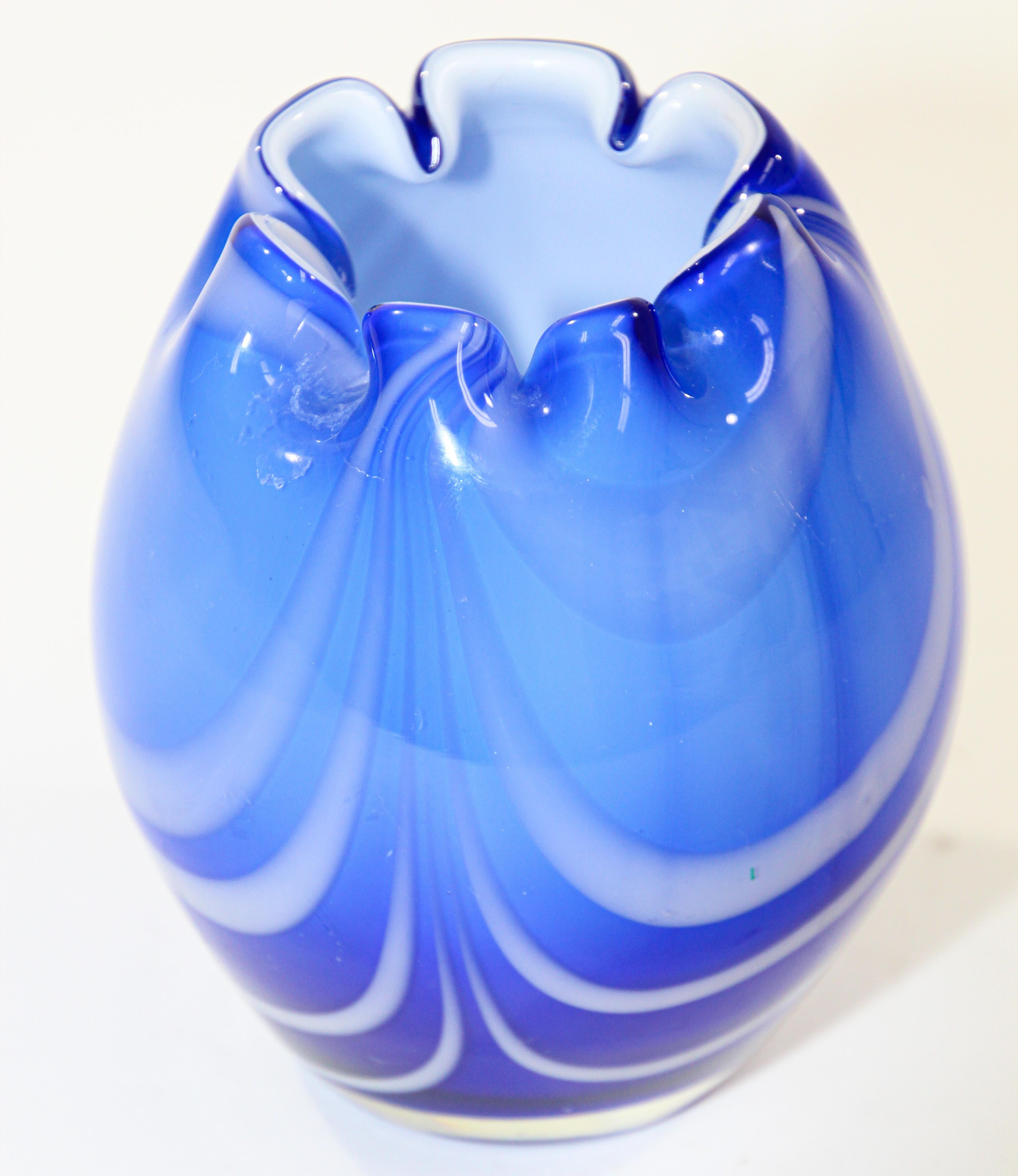 Murano Glass Fenton Robert Barber Blue & White Hand Blown Vase