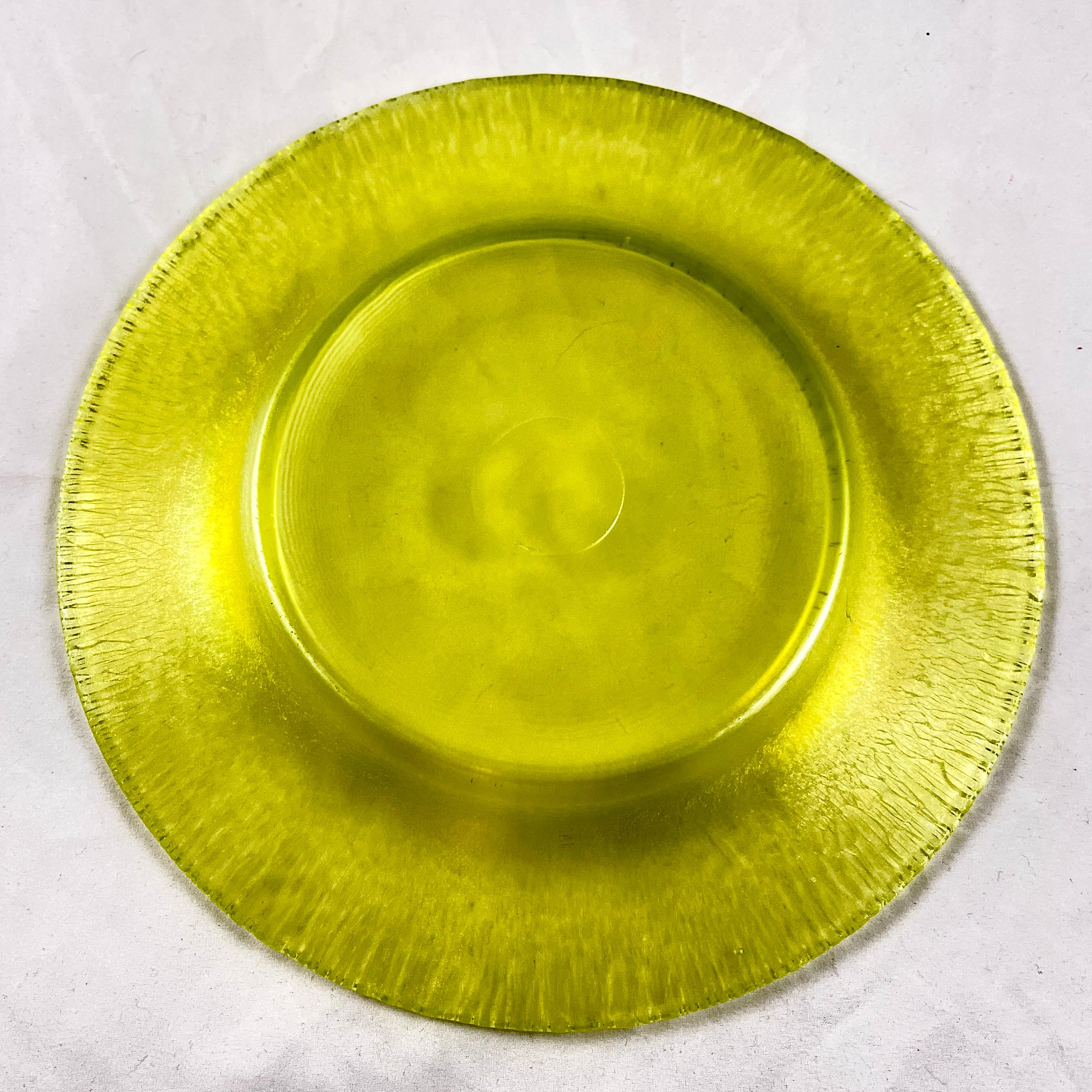 Blown Glass Fenton Topaz Stretch Iridescent Vaseline Glass Plates, S/6