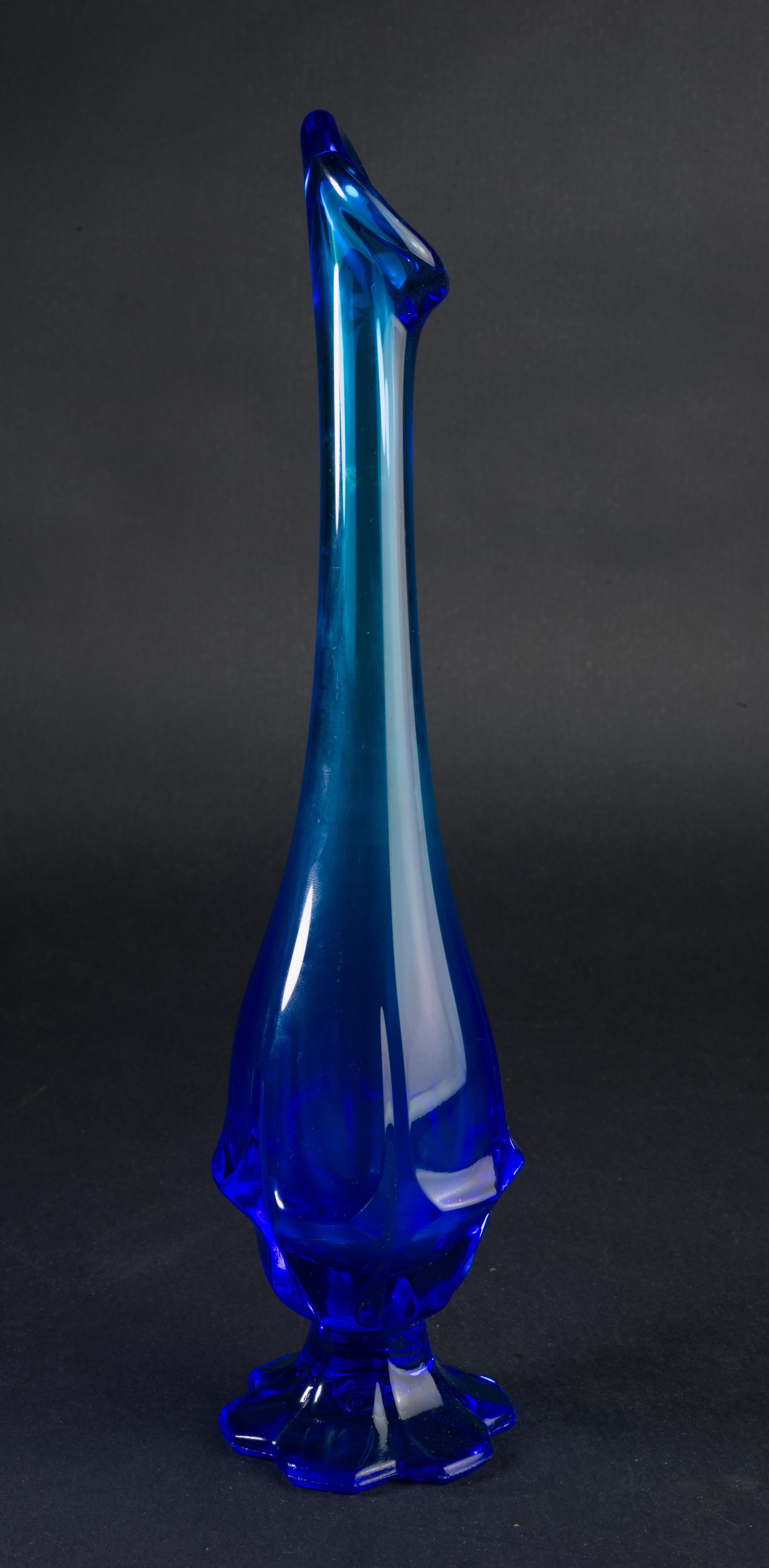Fenton Valencia Blue Swung Bud Vase In Good Condition In Clifton Springs, NY