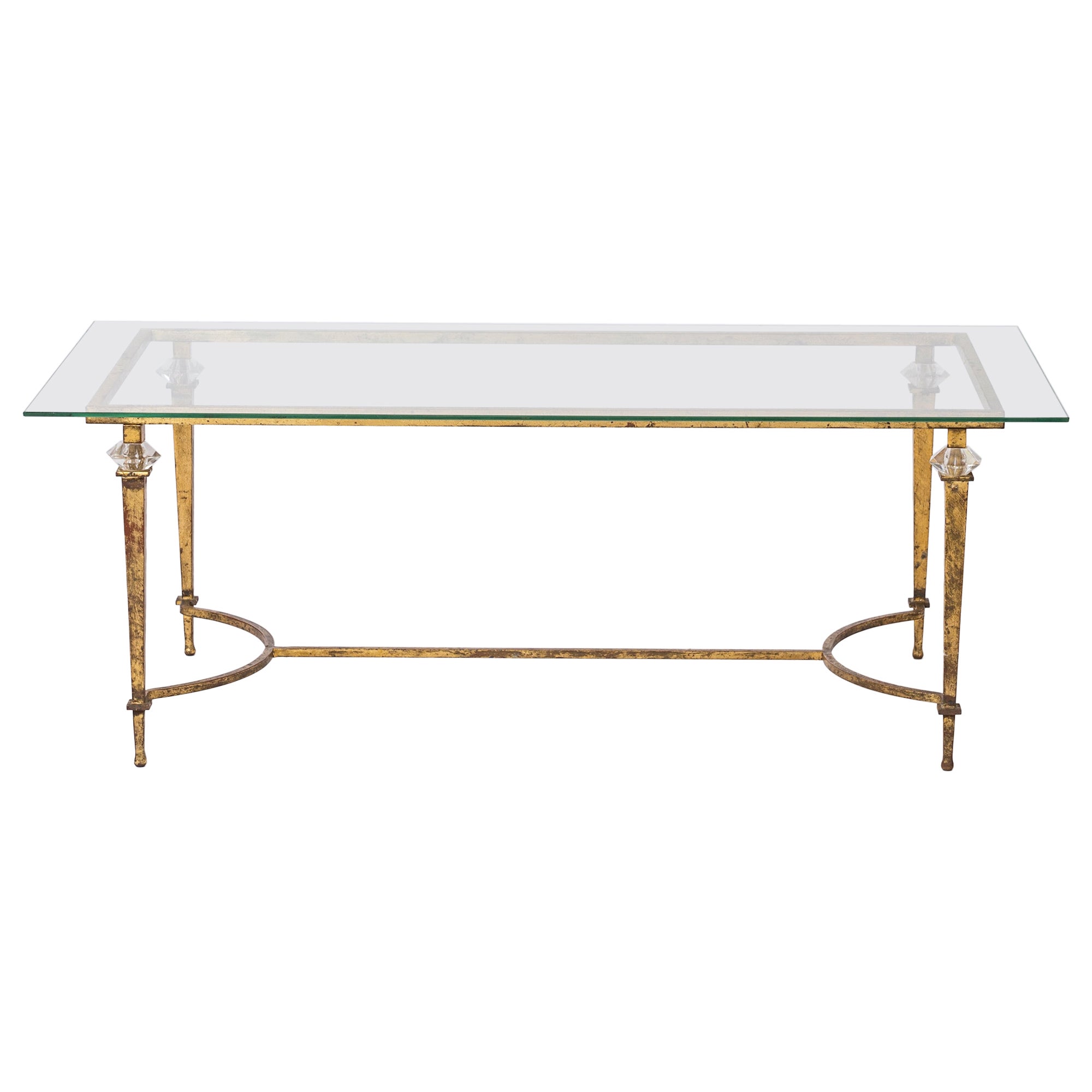 Table basse Fer Battu, feuille d
or et verre diamanté att. Maison Ramsay - années 1960