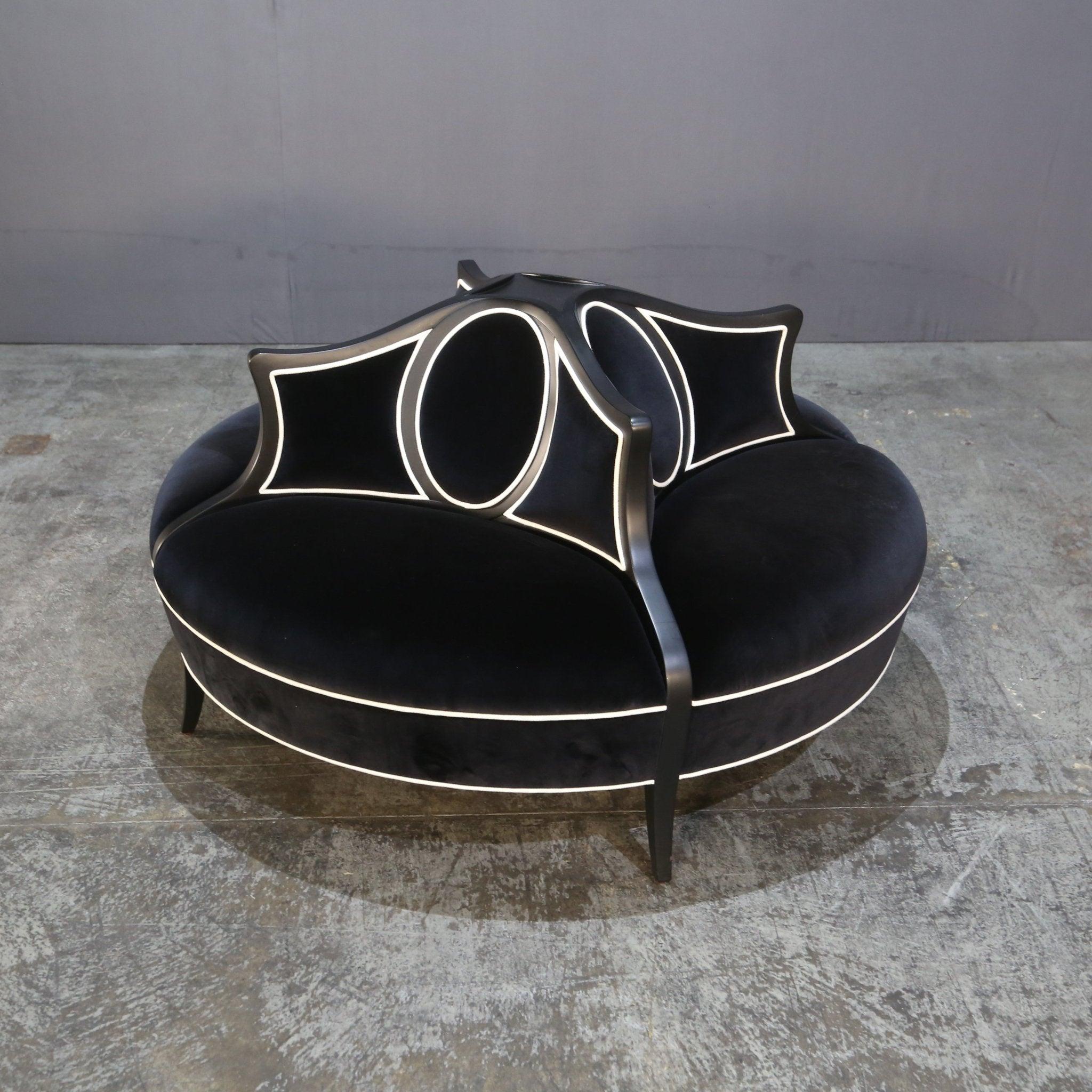 Féraud Round Chaise by Christopher Guy 2