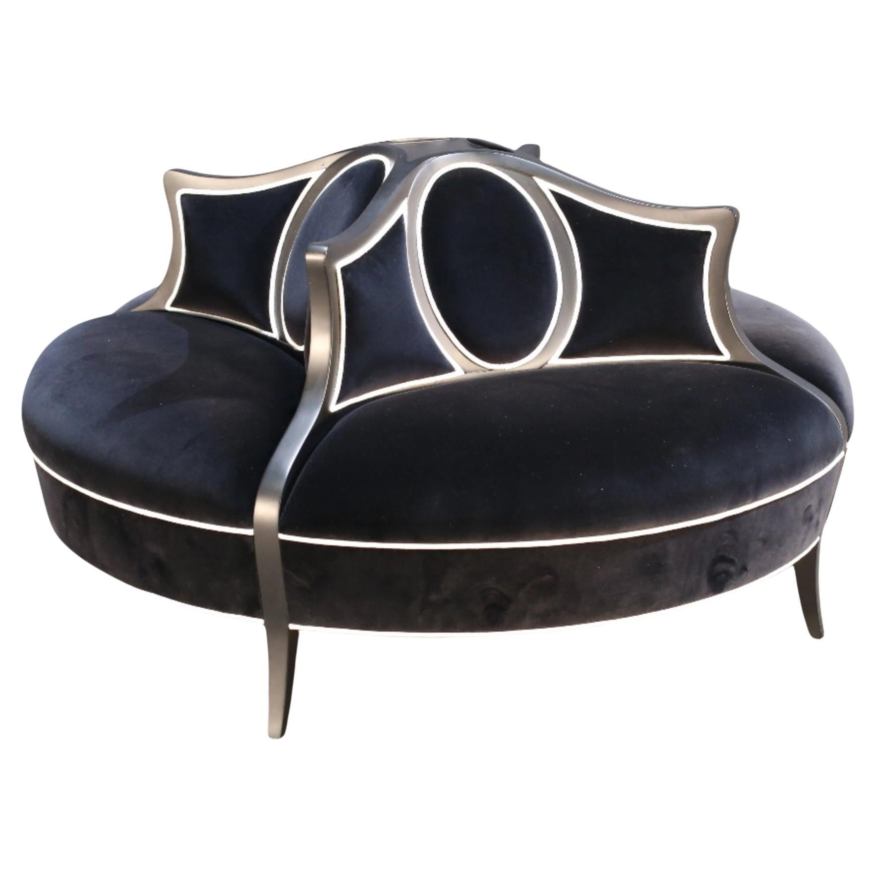 Féraud Round Chaise by Christopher Guy