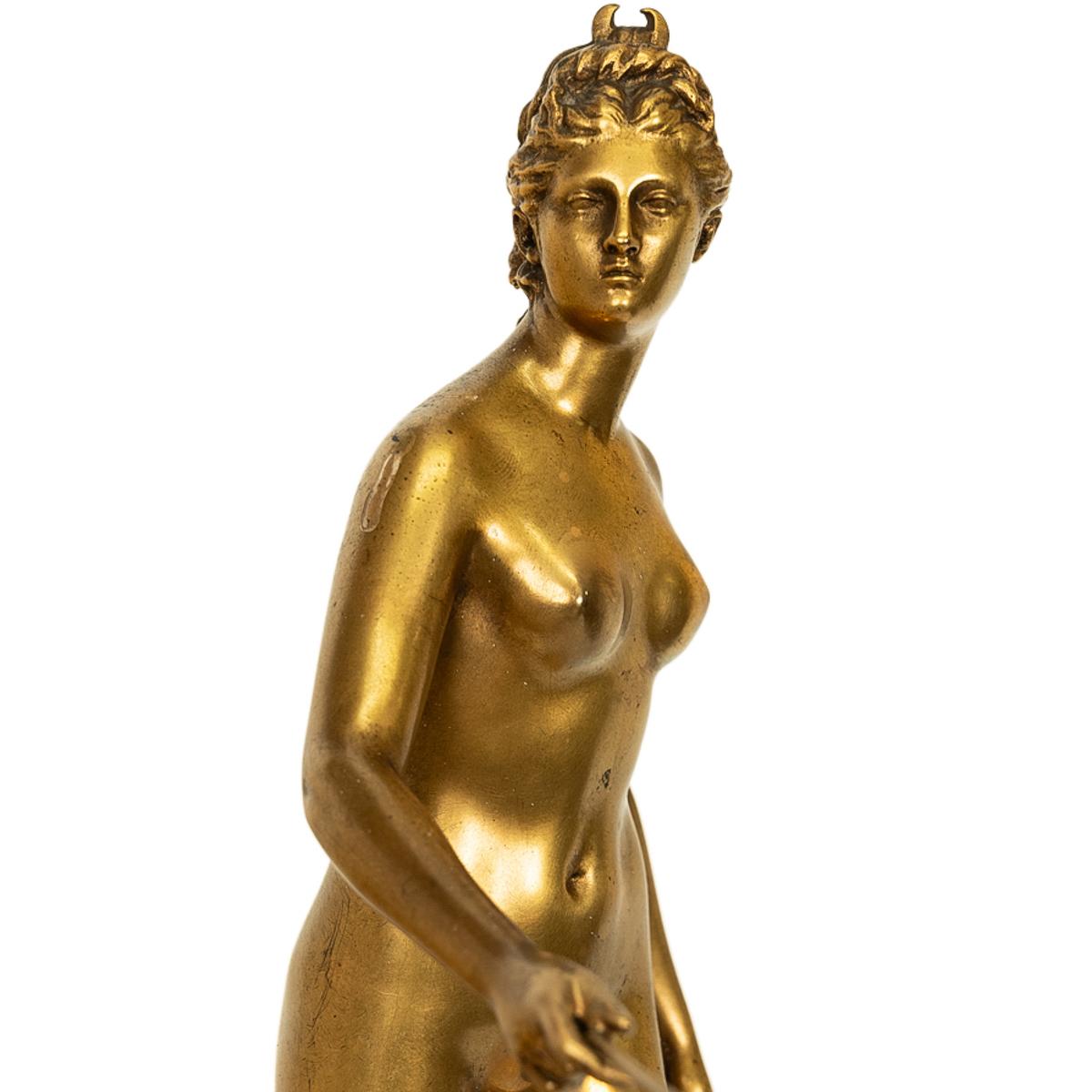 Antike französische Grand Tour-Statue der Jägerin Diana aus vergoldeter Bronze auf der Säule Diana, 1838 im Angebot 7