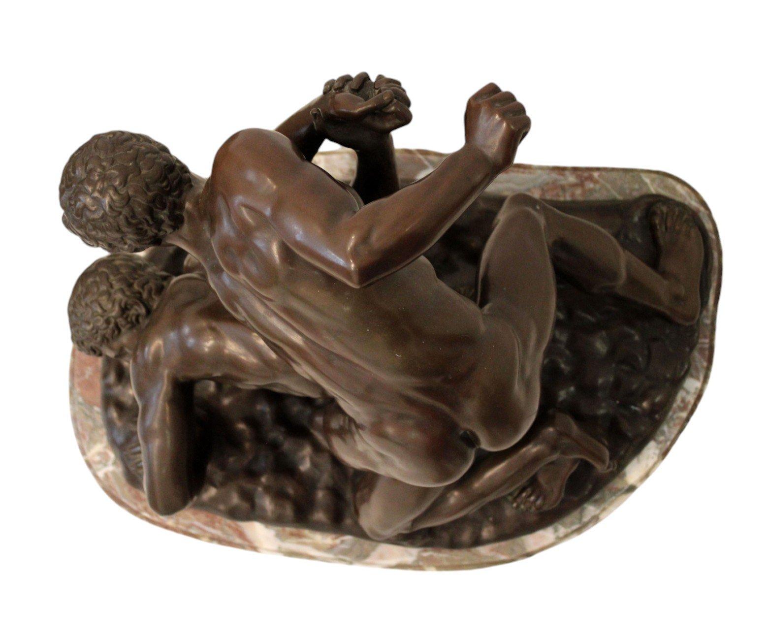 Luchadores. Bronce patinado, h 39 cm + 4 cm pedestal, an 46 cm l 27 cm en venta 11