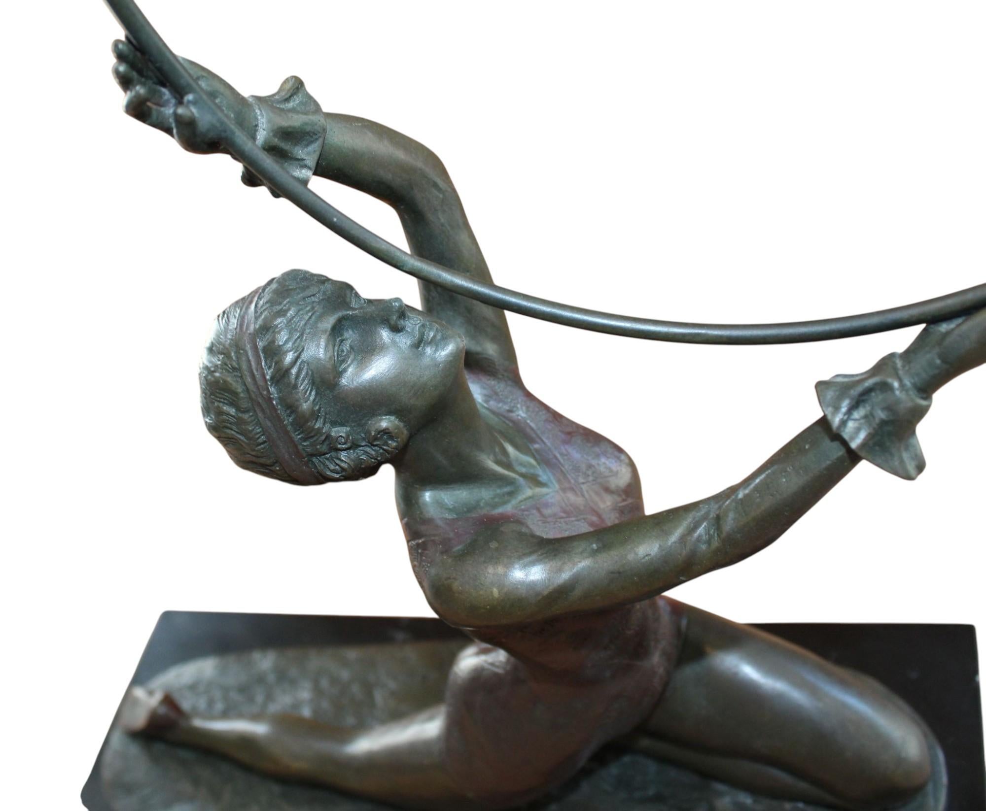Danseuse, bronze, 40x46x12 cm - Sculpture de Ferdinand Preiss