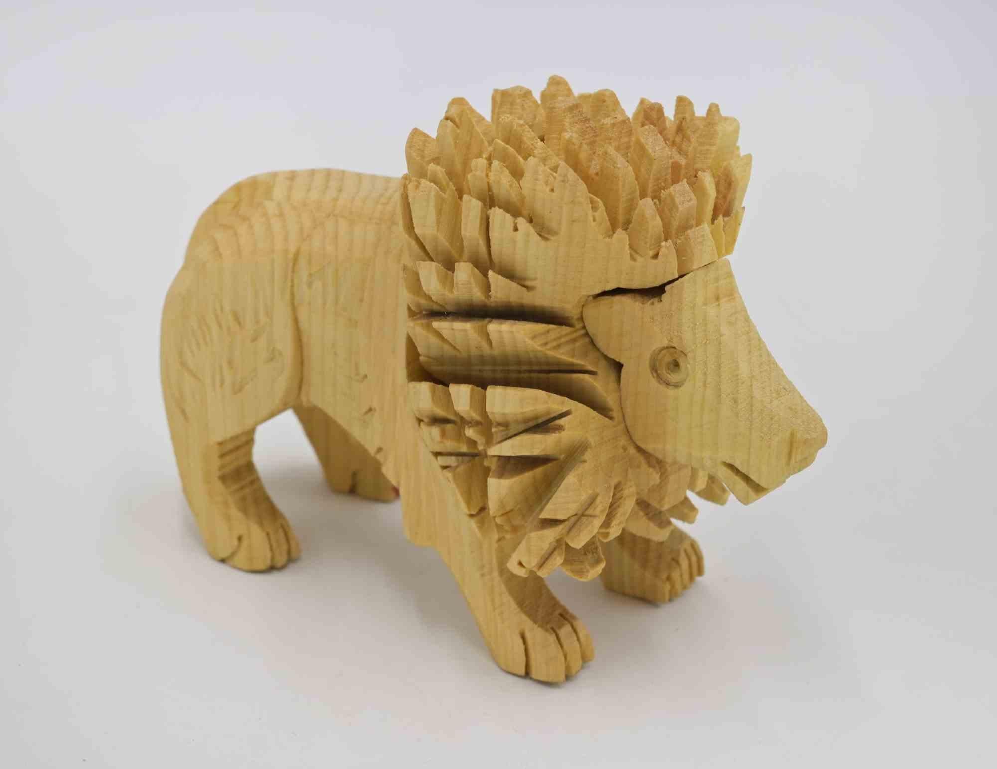 Escultura de madera realizada por Ferdinando Codognotto en 2023.

Madera de pino suizo.

Firma tallada.

Excelente estado.