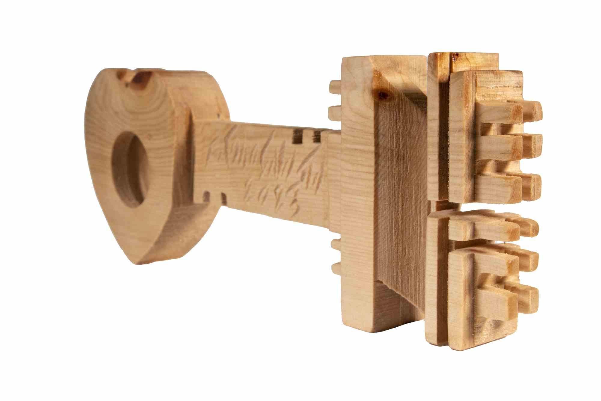 The Key to Heart - Wooden Sculpture by Ferdinando Codognotto - 2023 For Sale 1
