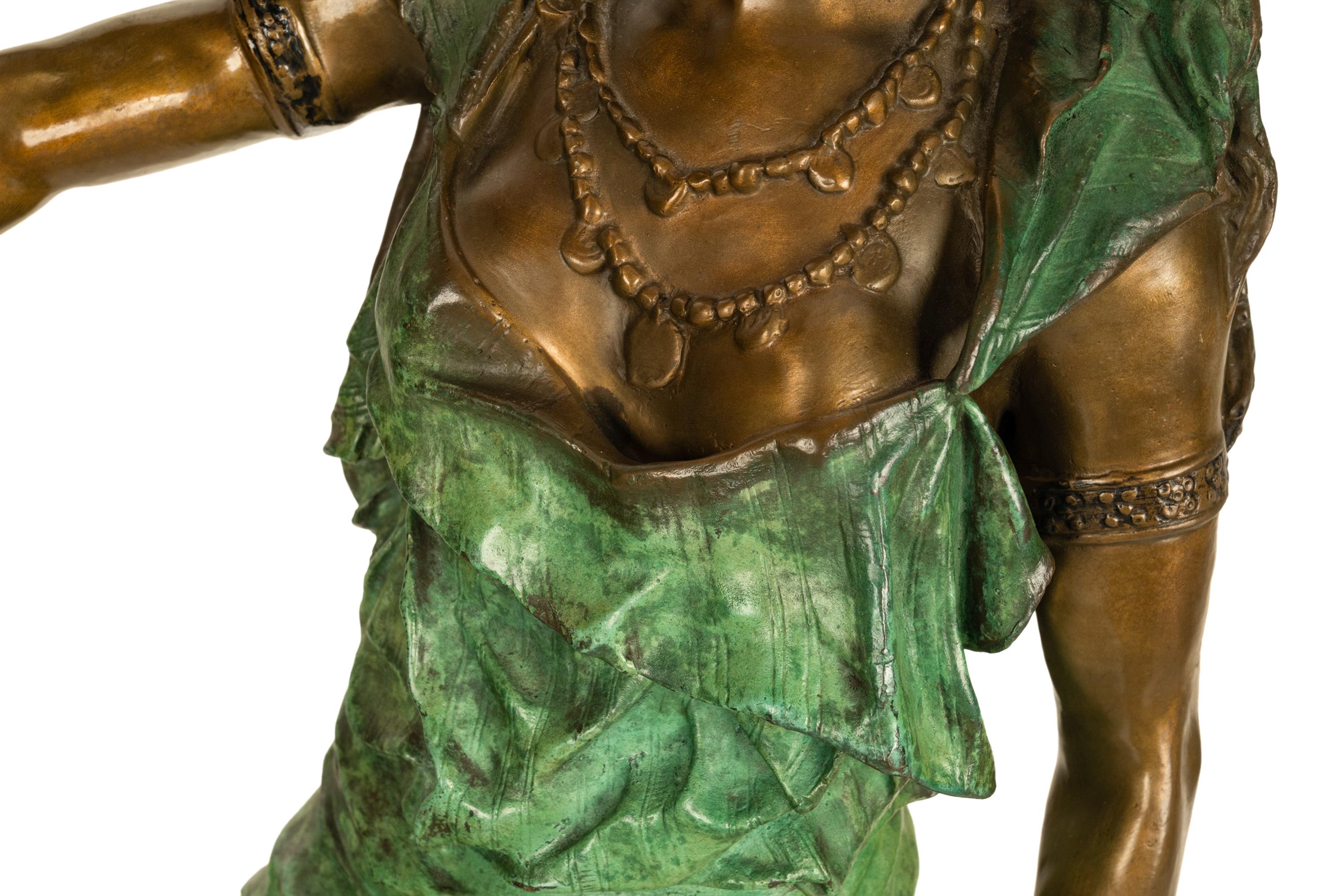 Antike italienische Jugendstil-Figur eines arabischen Mädchens aus kalt bemalter Bronze, 1900 im Angebot 6