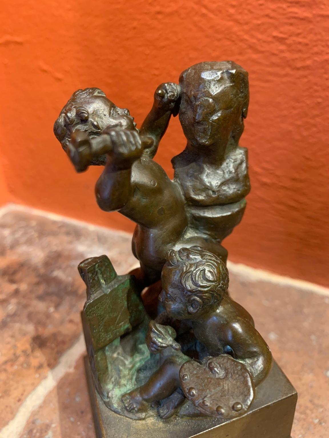 Bronzetto italiano figurativo allegorico della fine del XIX secolo - Other Art Style Sculpture by Ferdinando De Luca