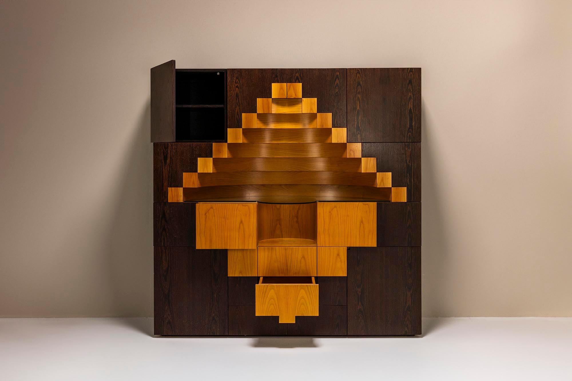 Italian Ferdinando Meccani “Corinto” Sideboard In Wengé And Stained Oak, Italy 1978 For Sale