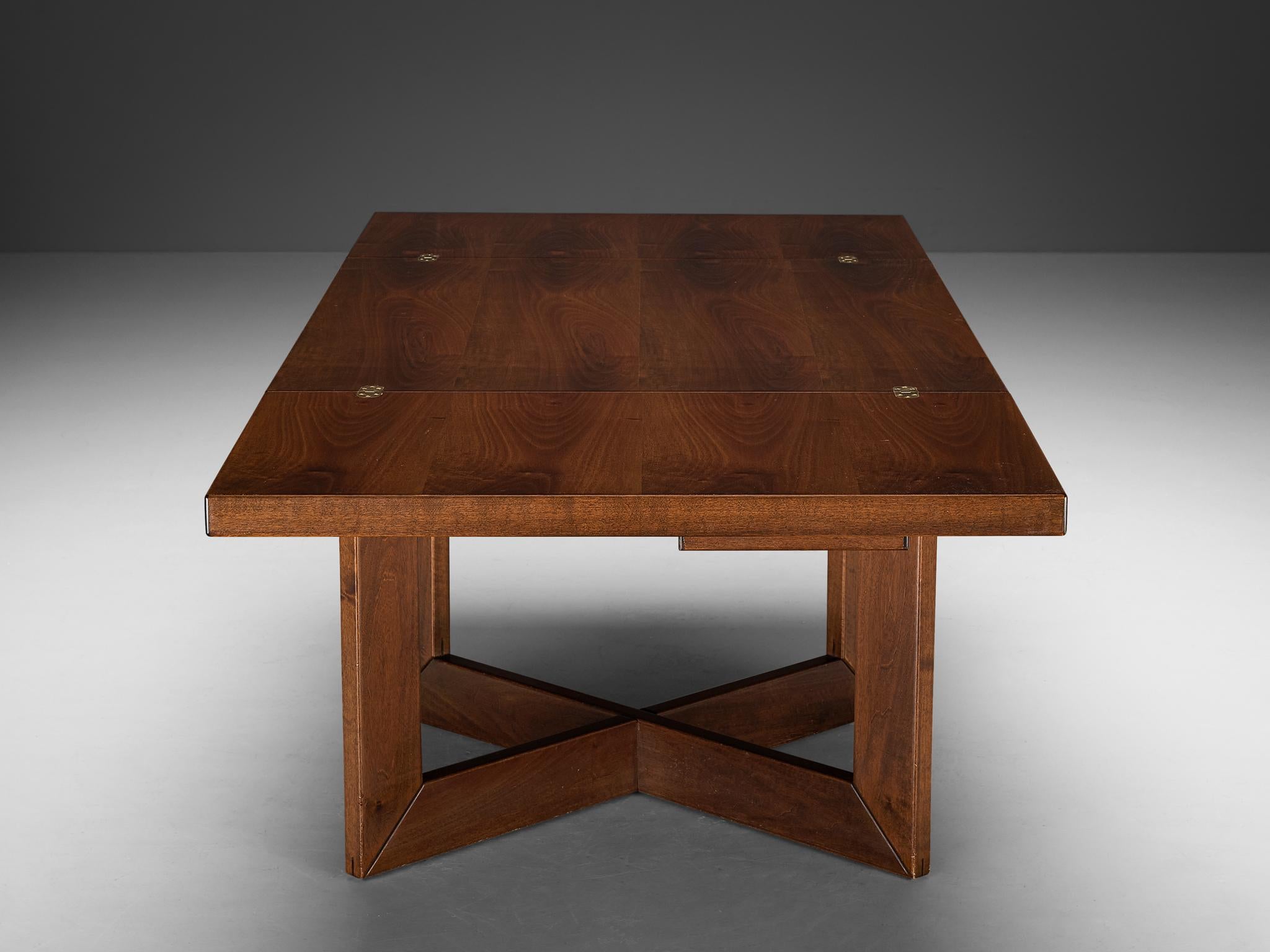 Ferdinando Meccani 'Libro' Dining Table in Walnut  In Good Condition For Sale In Waalwijk, NL