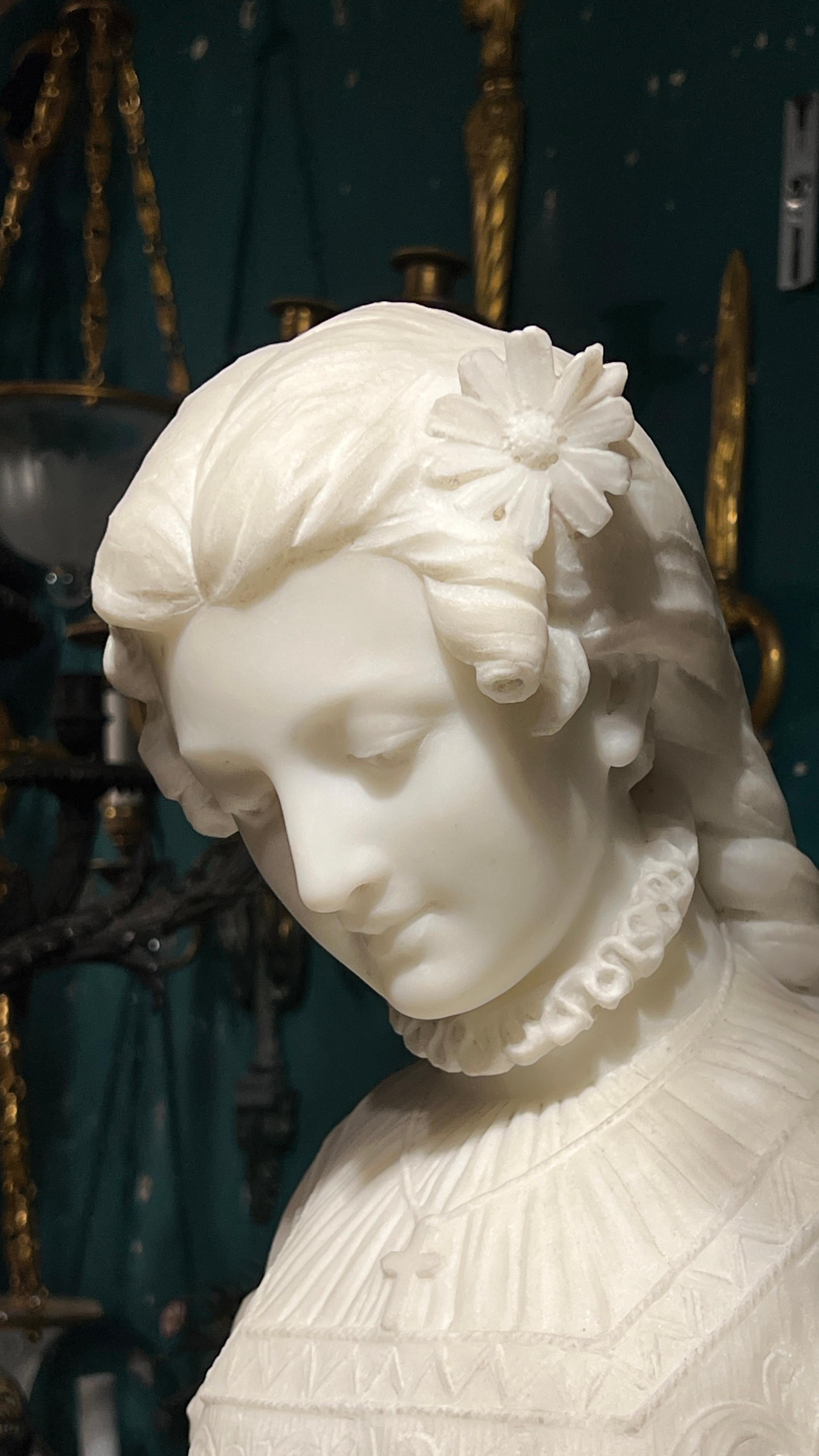 Ferdinando Vichi Italian White Marble Sculpture of a Female For Sale 4