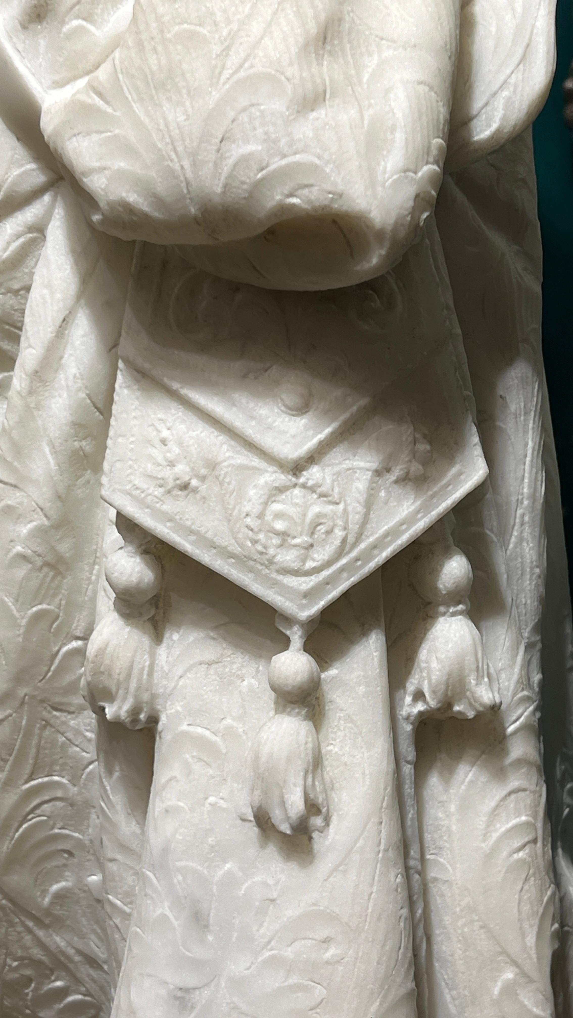 Marbre Ferdinando Vichi, sculpture italienne d'une femme en marbre blanc en vente