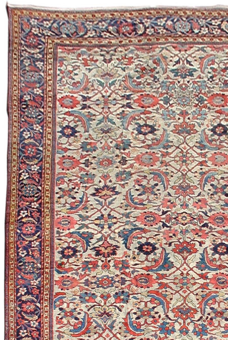 Large Antique Persian Fereghan Carpet, Late 19th Century In Excellent Condition For Sale In San Francisco, CA
