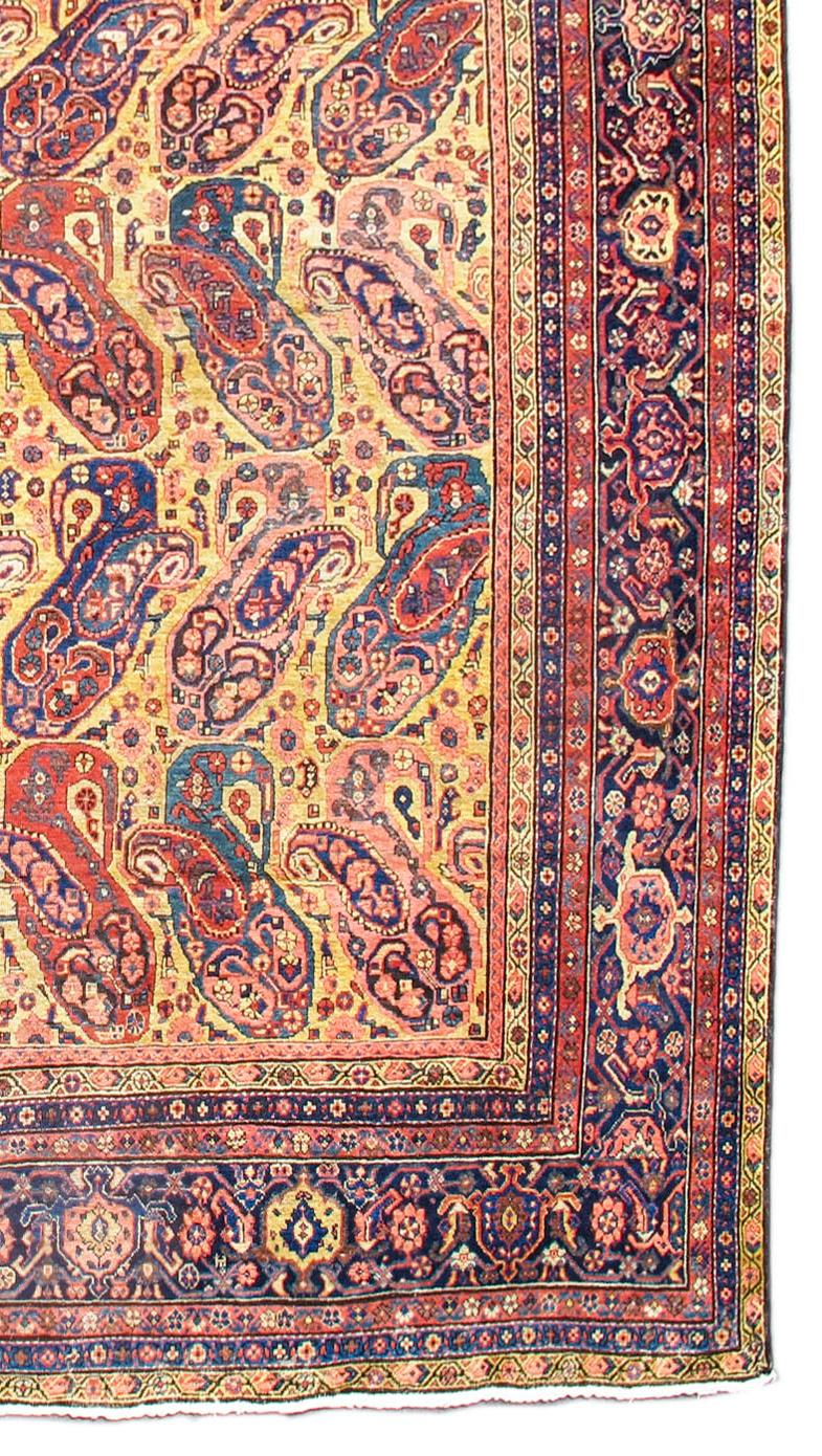 Antique Persian Fereghan Carpet, Late 19th Century In Excellent Condition For Sale In San Francisco, CA