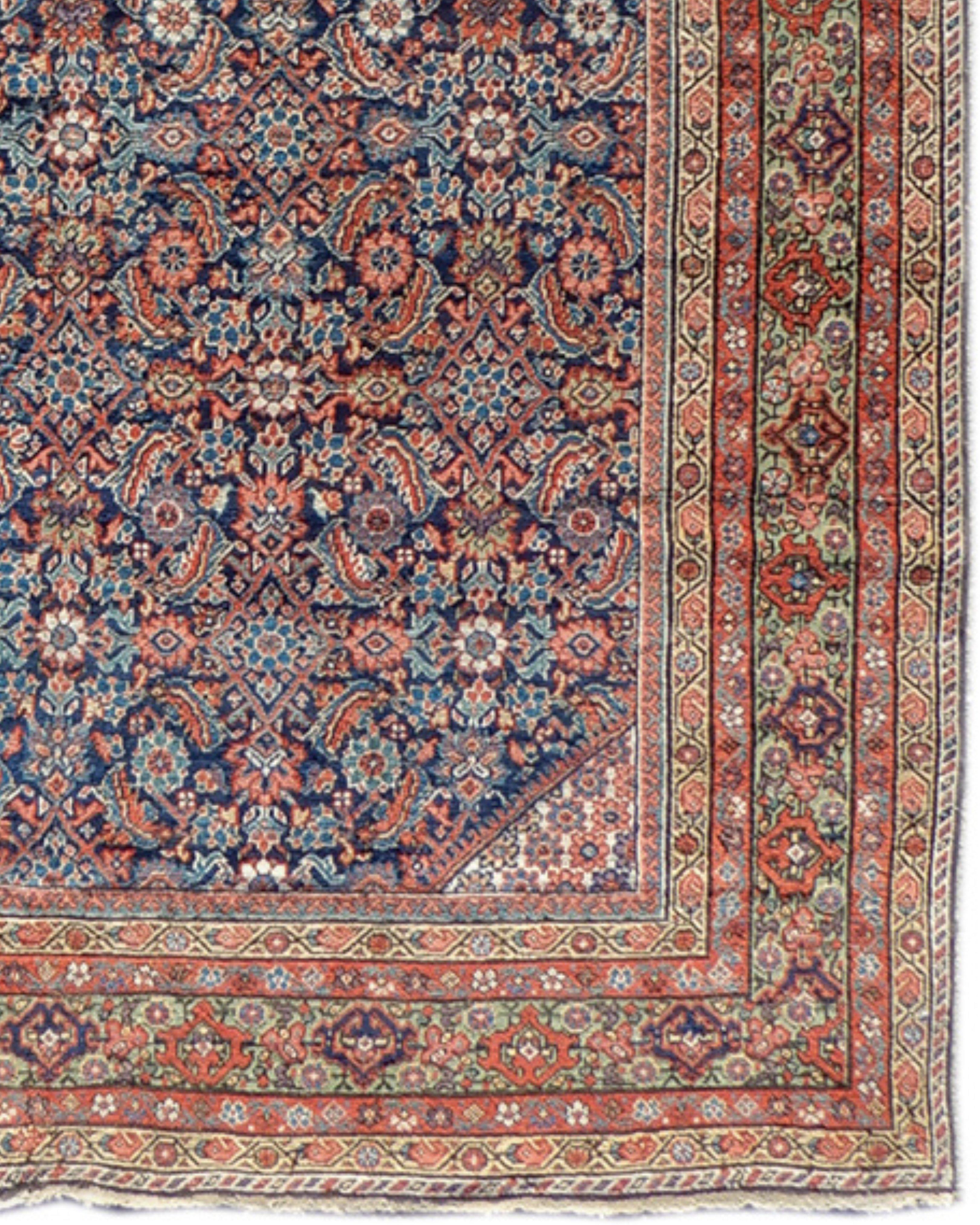 Fereghan Gallery Rug, Late 19th century In Excellent Condition For Sale In San Francisco, CA