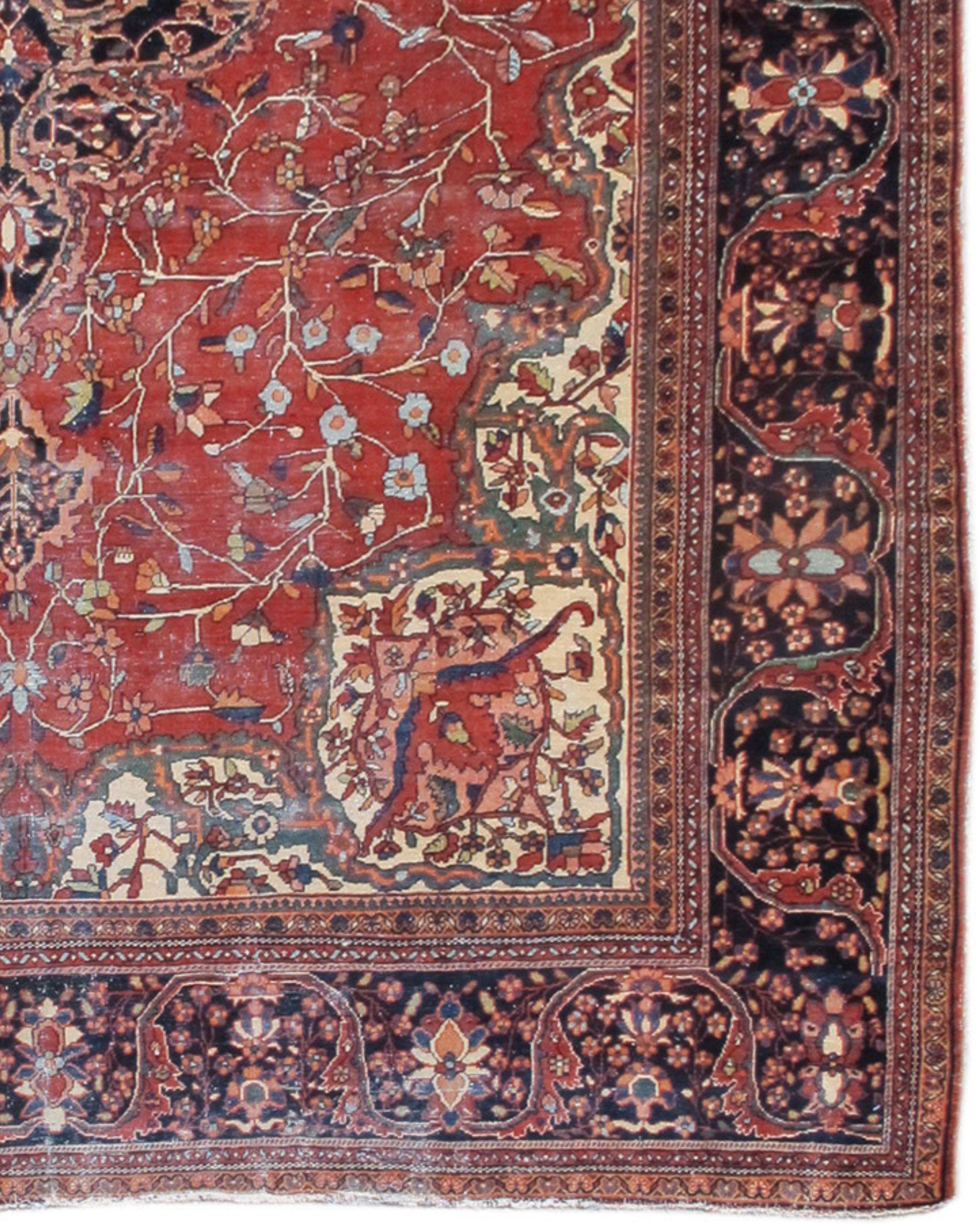 Fereghan Sarouk Rug, c. 1900 In Good Condition For Sale In San Francisco, CA