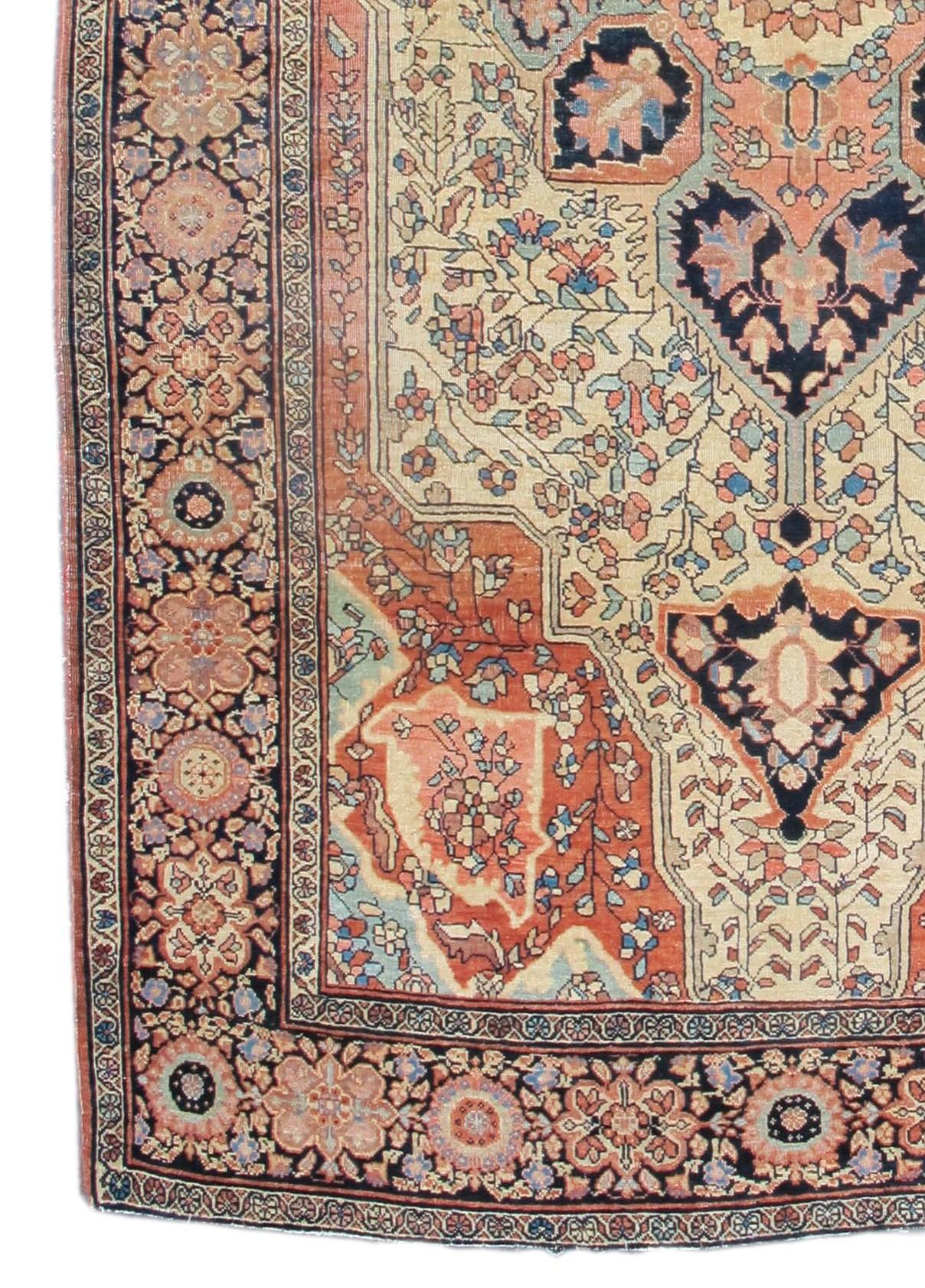 Hand-Knotted Fereghan Sarouk rug For Sale