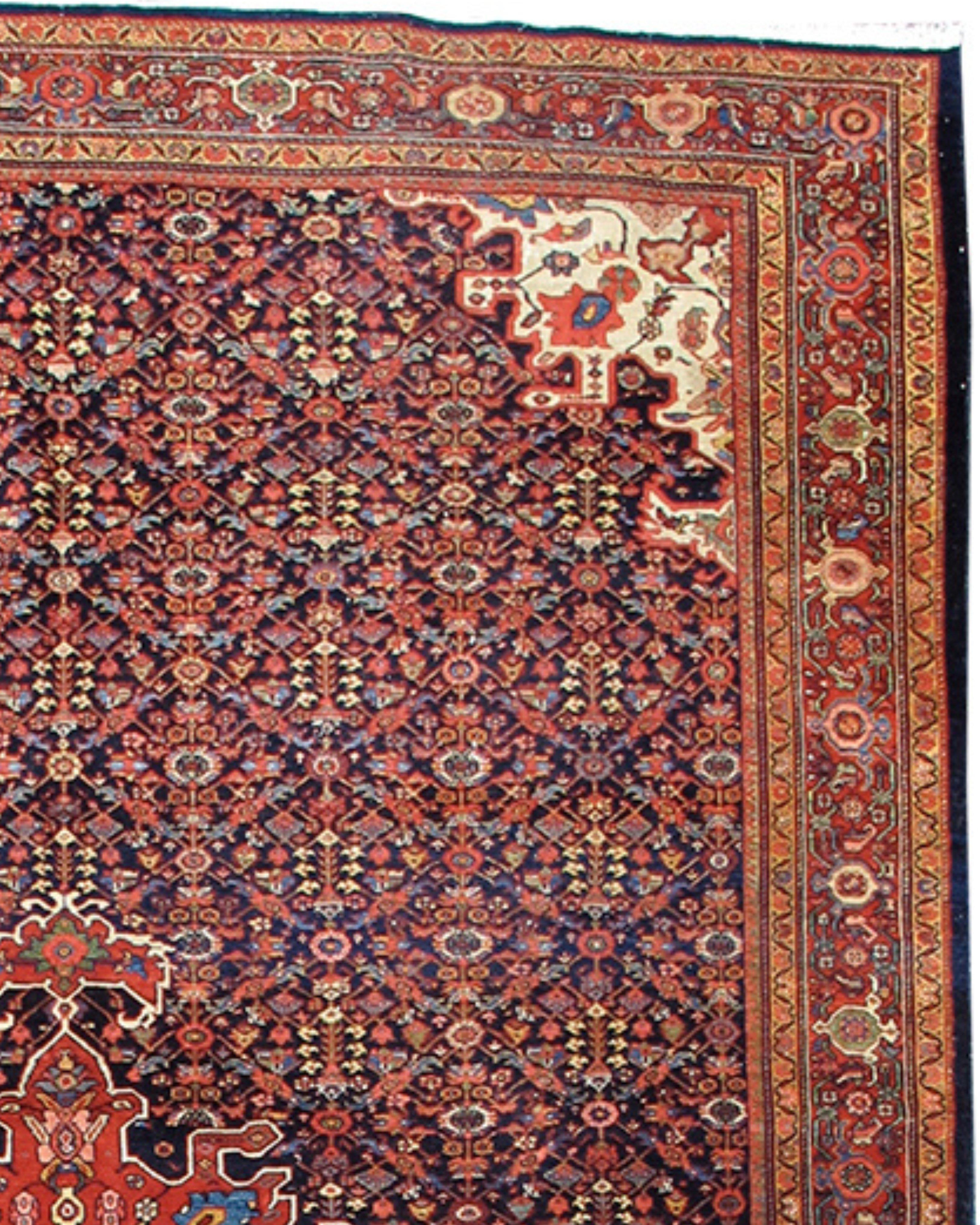 Hand-Woven Antique Fereghan Sarouk Rug, Late 19th Century For Sale