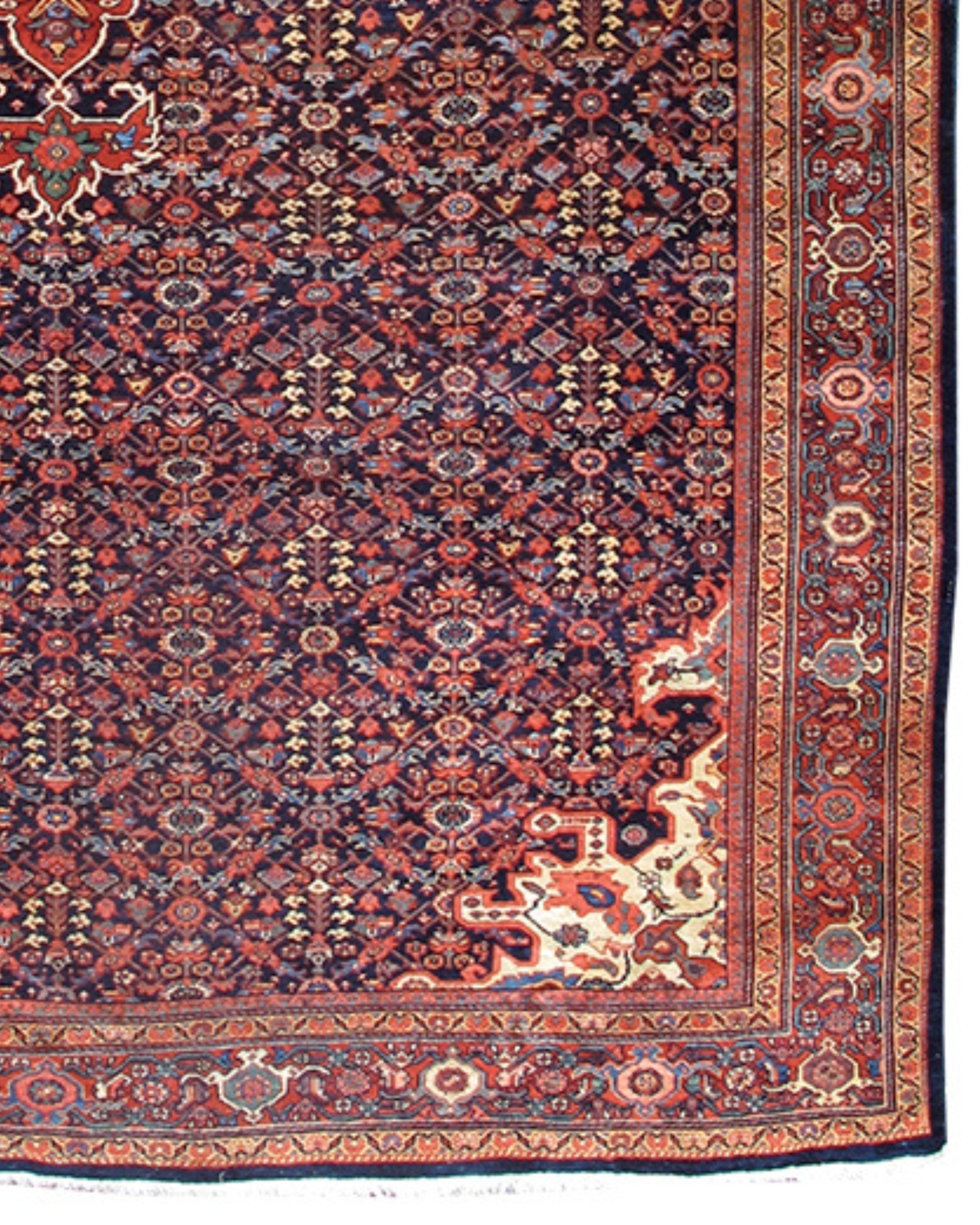 Antique Fereghan Sarouk Rug, Late 19th Century In Excellent Condition For Sale In San Francisco, CA