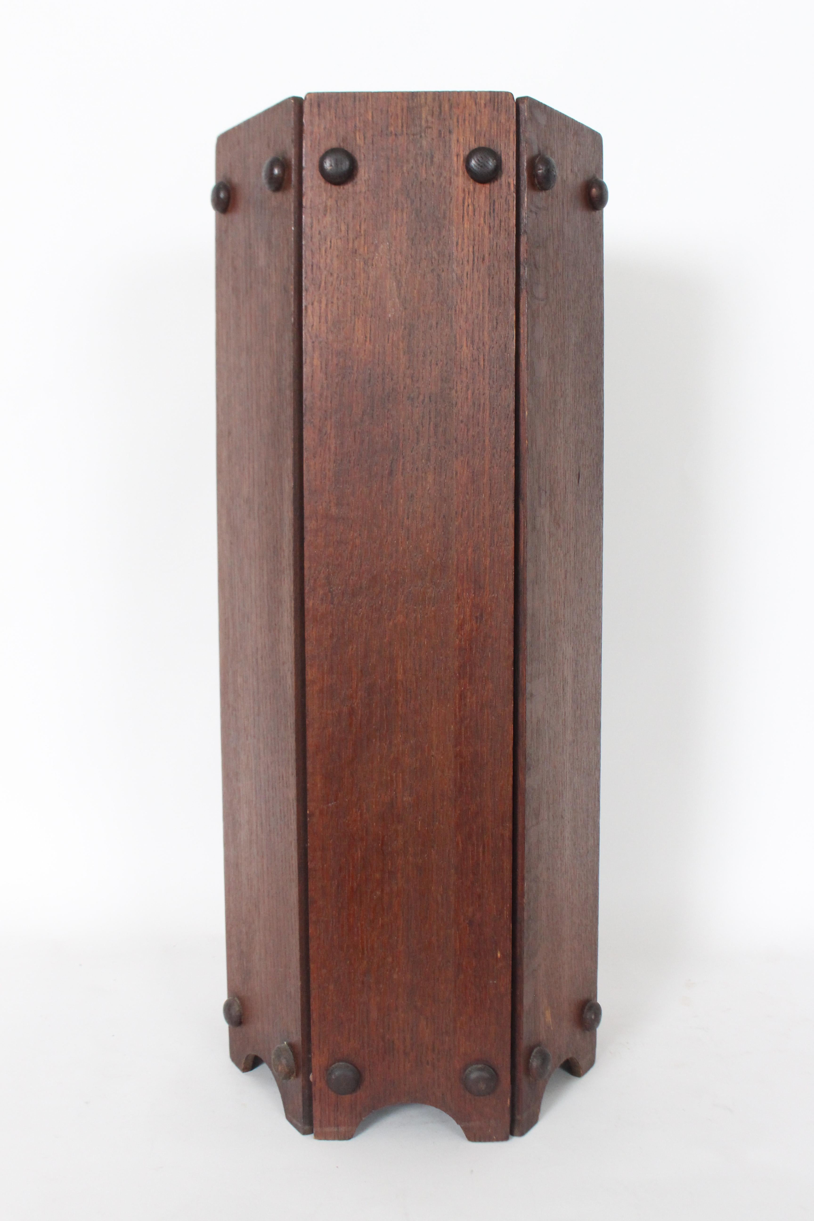Ferguson Bros. Arts & Crafts Hexagonal Oak Umbrella Stand, Cane Stand, C. 1910 Latón en venta