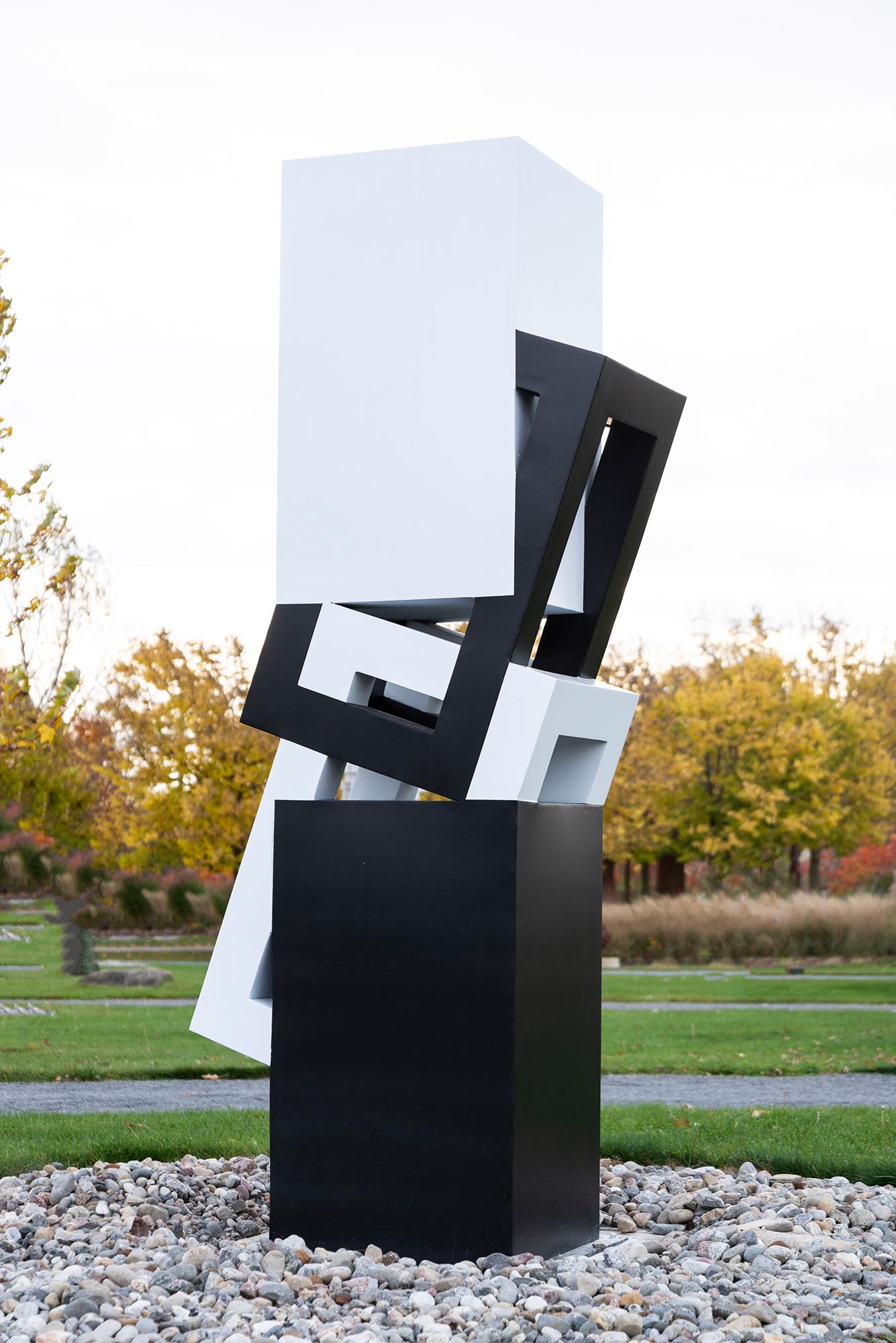 Paradox - negra, blanca, interior/exterior, contemporánea, escultura de acero inoxidable en venta 4
