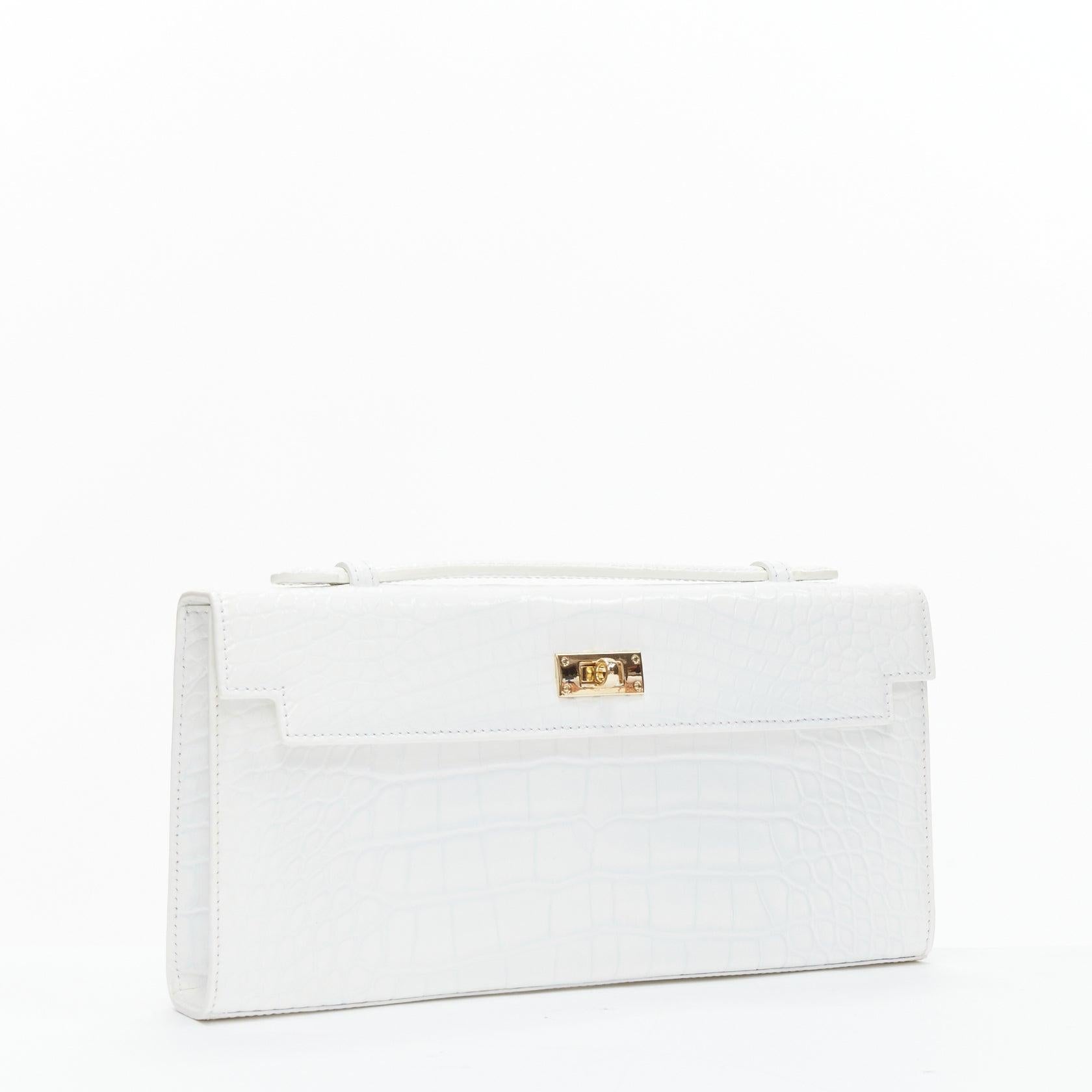FERIDA YANG Bespoke white matte scaled leather gold buckle long flap clutch In Excellent Condition For Sale In Hong Kong, NT