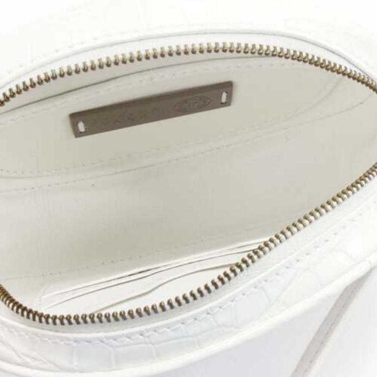 FERIDA YANG Sac à bandoulière ovale en cuir écaillé blanc mat en vente 5