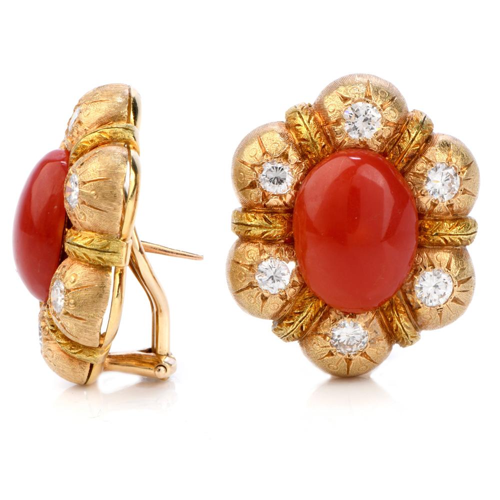 Retro Feriozzi Vintage Red Coral 18 Karat Textured Gold Clip-On Earrings
