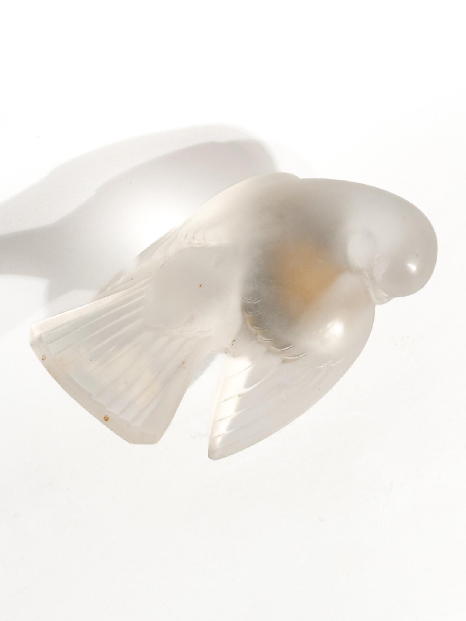 Mid-Century moderno Fermacarte a Forma di Passero in Cristallo di Lalique Anni 50 in vendita