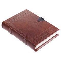 Fermaglio Leather Book