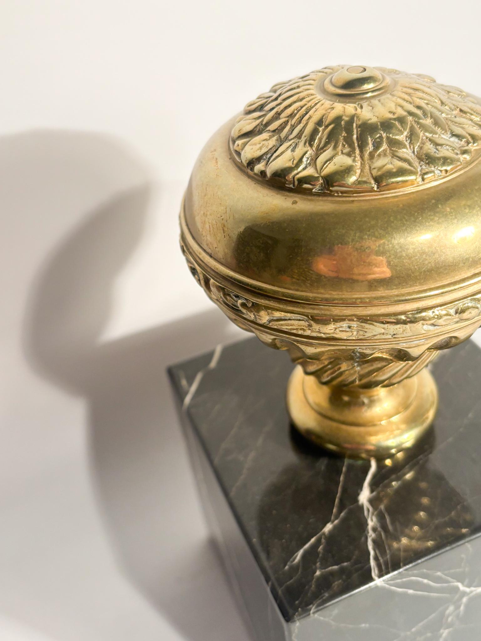 Italian Fermaporta in Marmo Nero e Bronzo Anni 50 in vendita