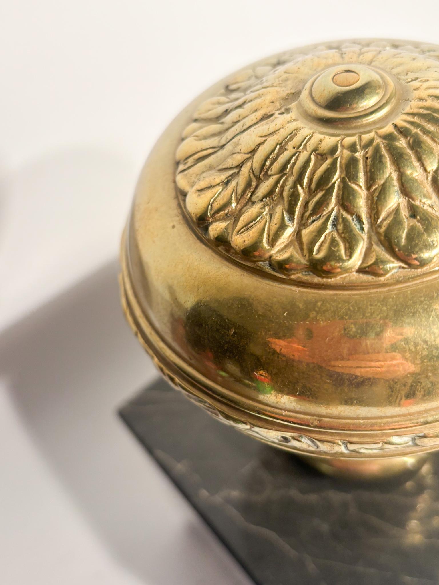 Fermaporta in Marmo Nero e Bronzo Anni 50 in vendita 3