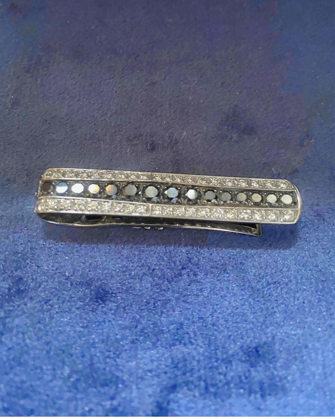 Pinces à billets en or avec diamants noirs et blancs en vente 6