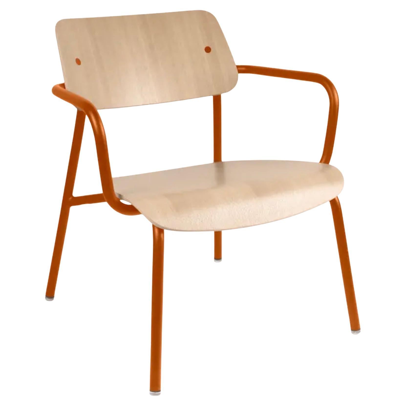 Fermob – STUDIE Oak Lounge Armchair - Candied Orange in vendita
